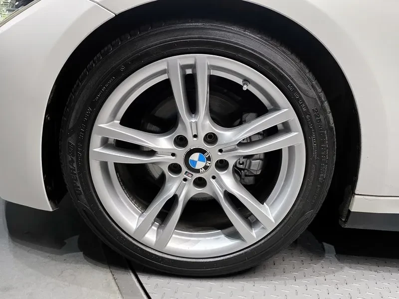 BMW 330 (F30) 330I M Sports, снимка 5 - Автомобили и джипове - 55123844