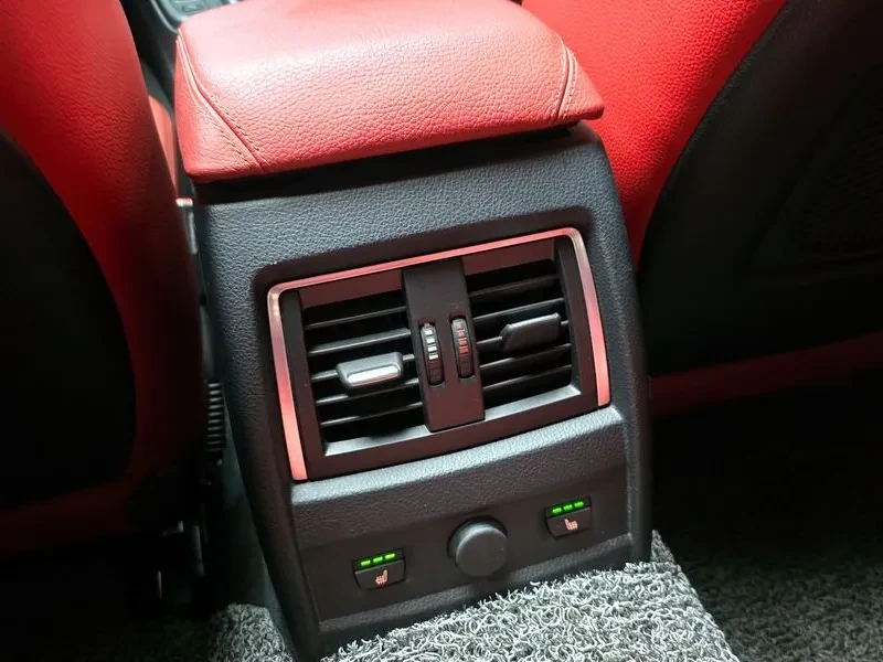 BMW 330 (F30) 330I M Sports, снимка 17 - Автомобили и джипове - 55123844