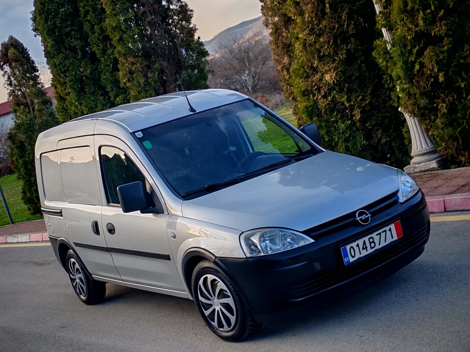 Opel Combo 1.3CDTI(75)* FACELIFT* НОВ ВНОС* , снимка 1