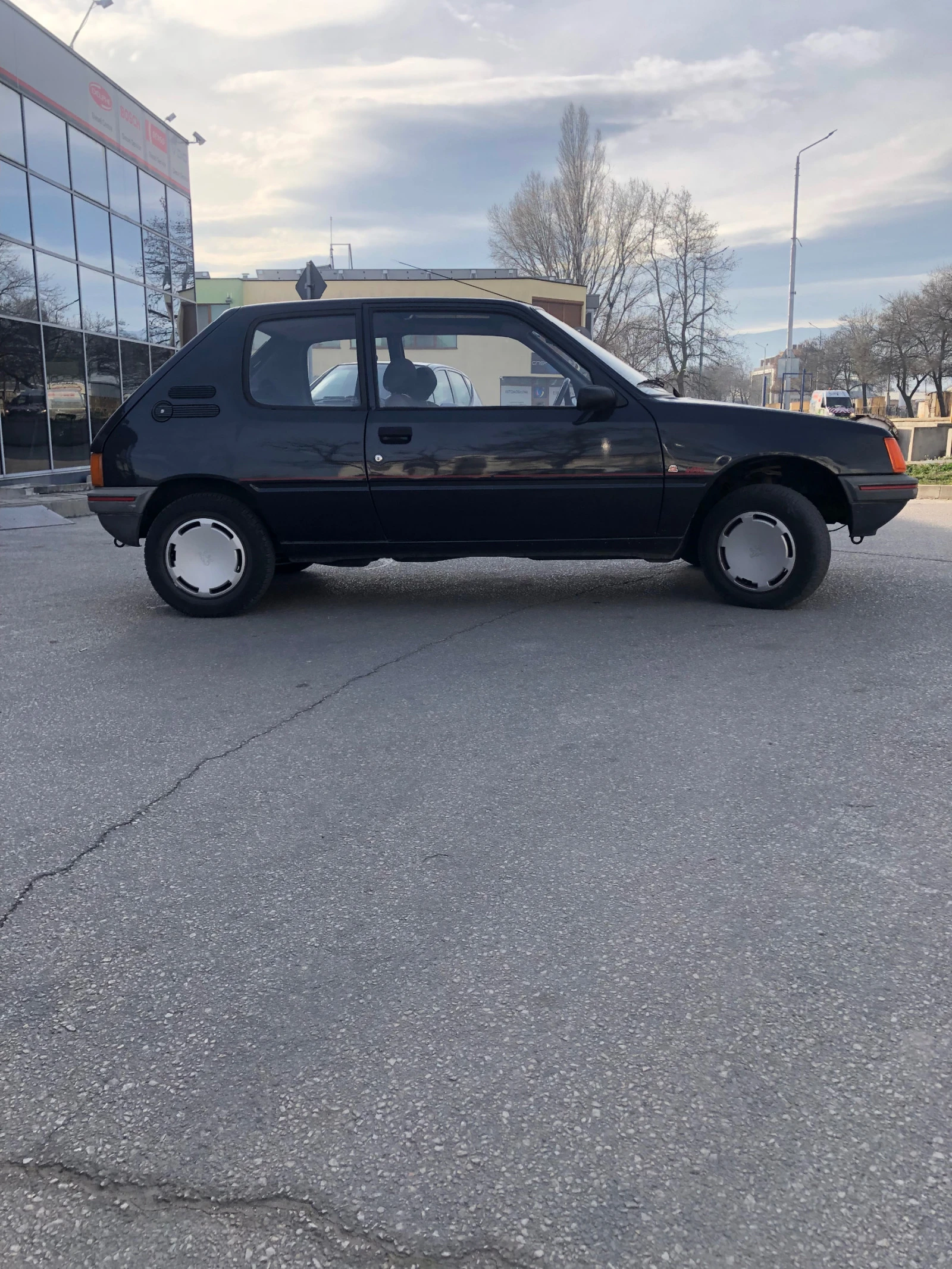 Peugeot 205 LOOK - изображение 3