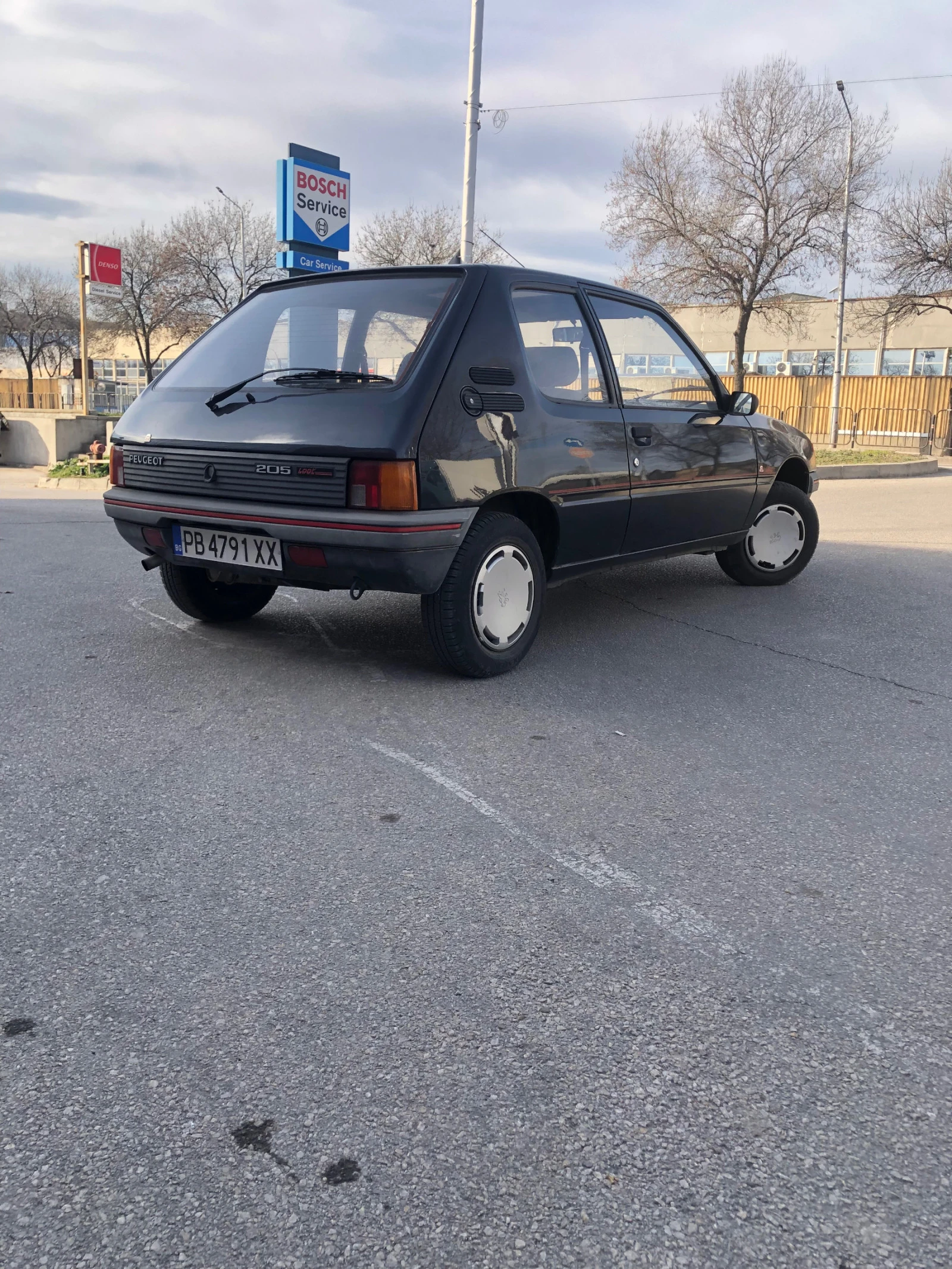 Peugeot 205 LOOK - изображение 4