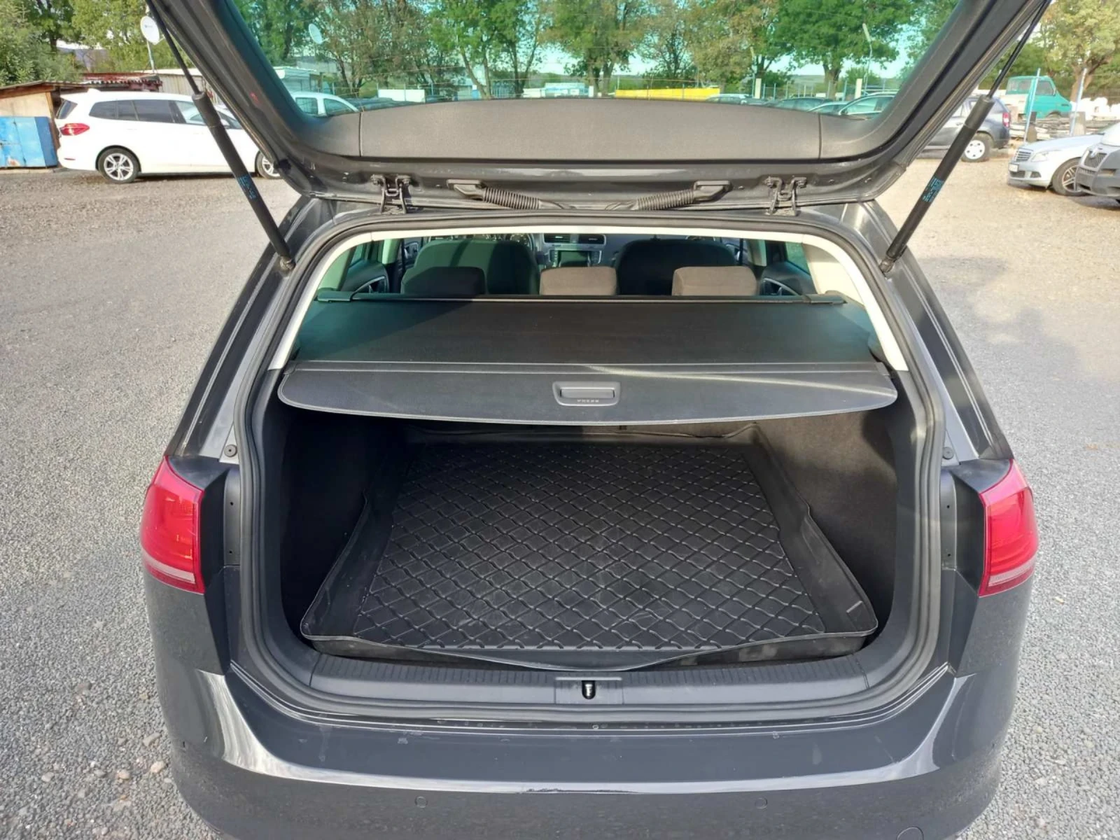 VW Golf 1.2tsi 105ps | Mobile.bg — изображение 11