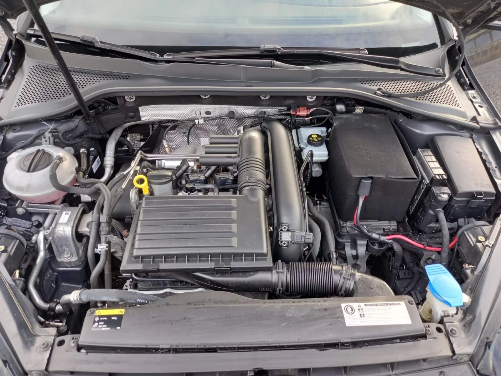 VW Golf 1.2tsi 105ps | Mobile.bg — изображение 16