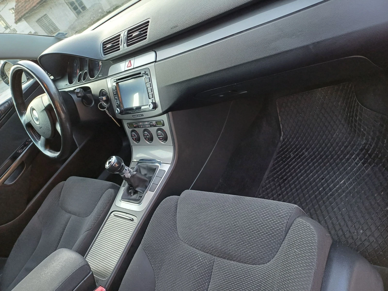 VW Passat 2.0 TDI - изображение 10