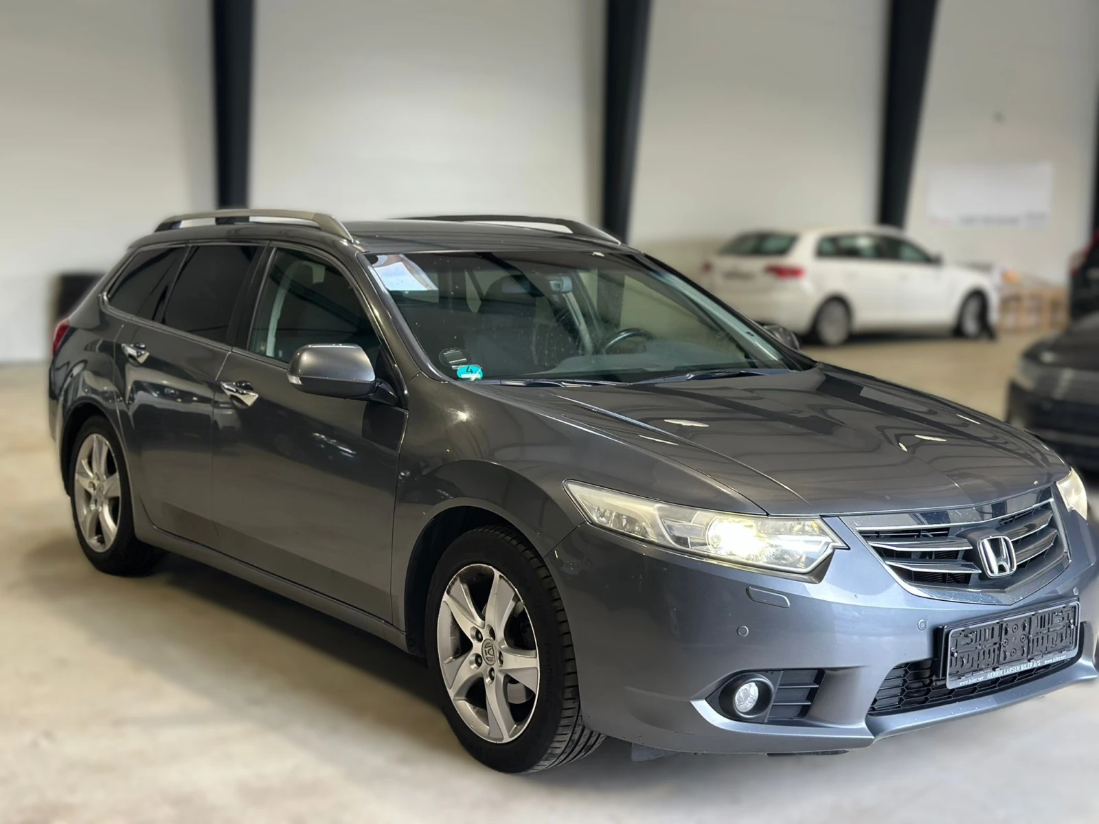 Honda Accord 2.2 D-tec Автоматик! Очакван внос!  - изображение 2