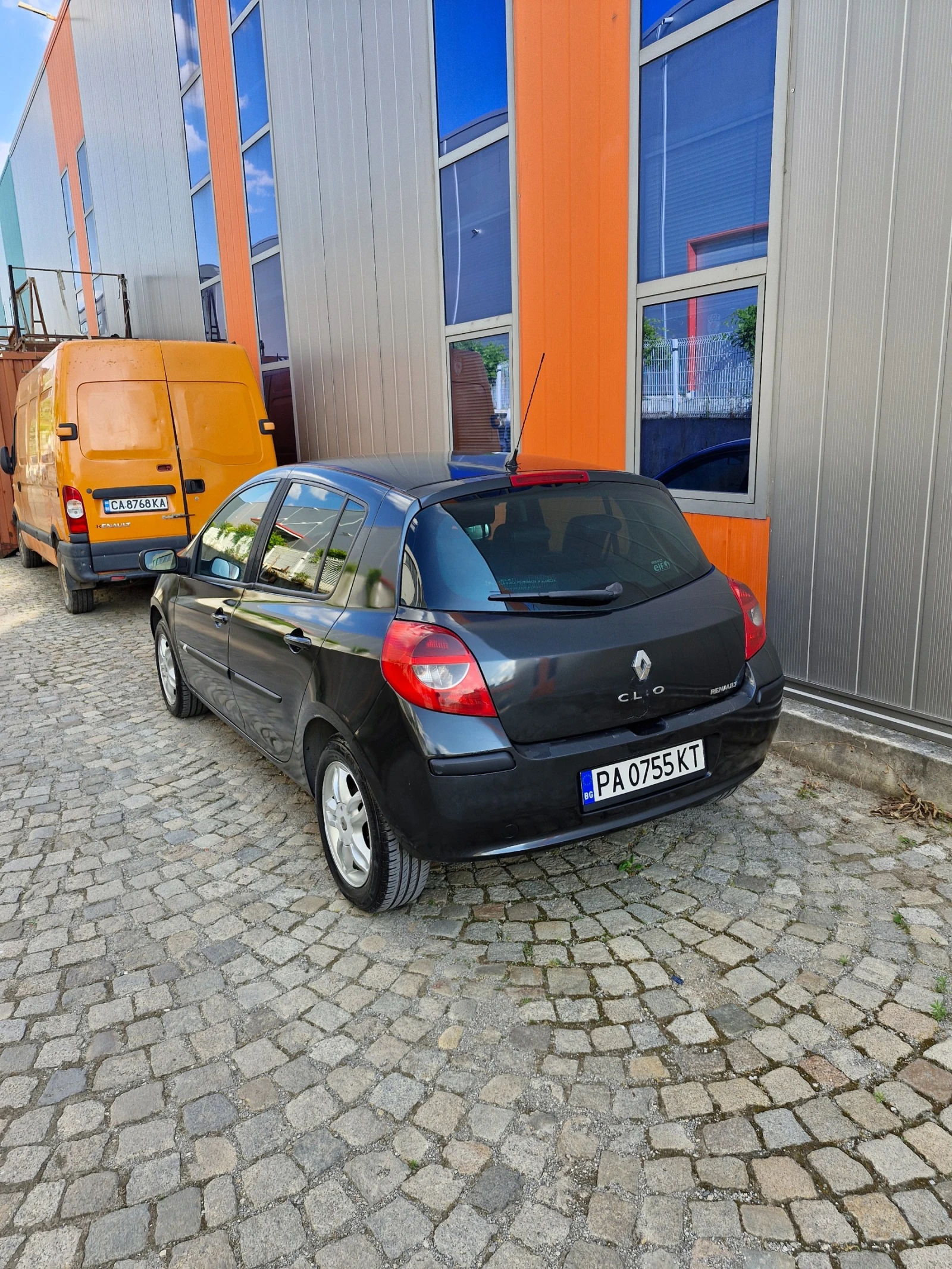 Renault Clio 1.5 - изображение 3