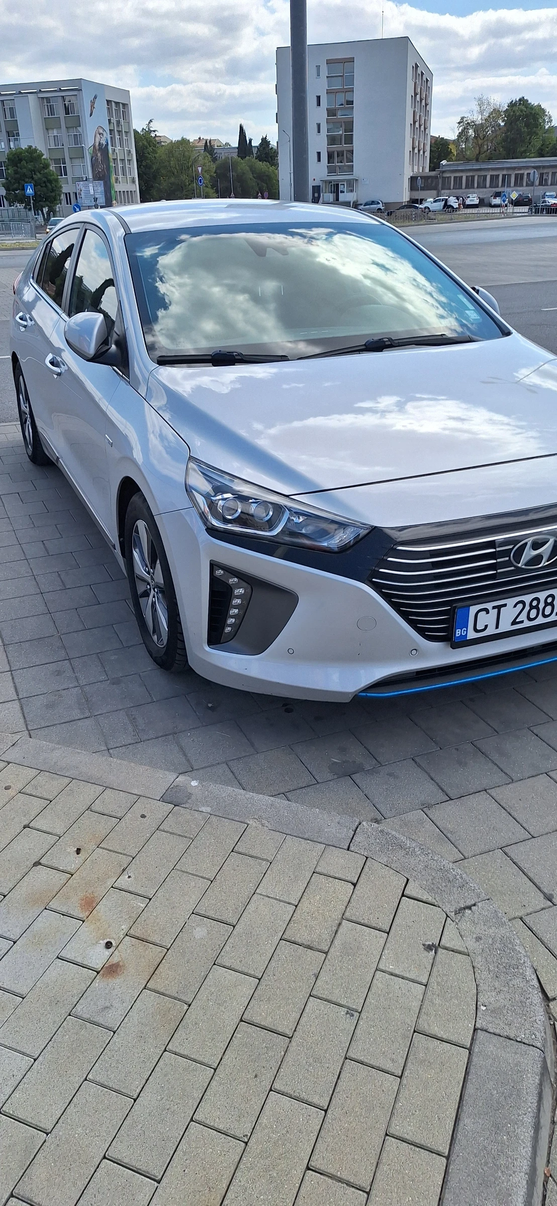 Hyundai Ioniq  - изображение 2