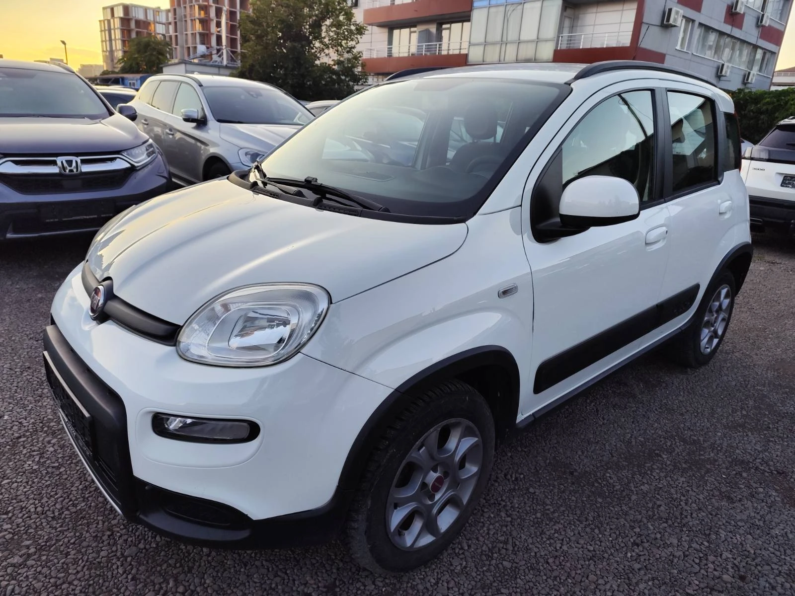 Fiat Panda 1.3 MJ 4x4 - изображение 2