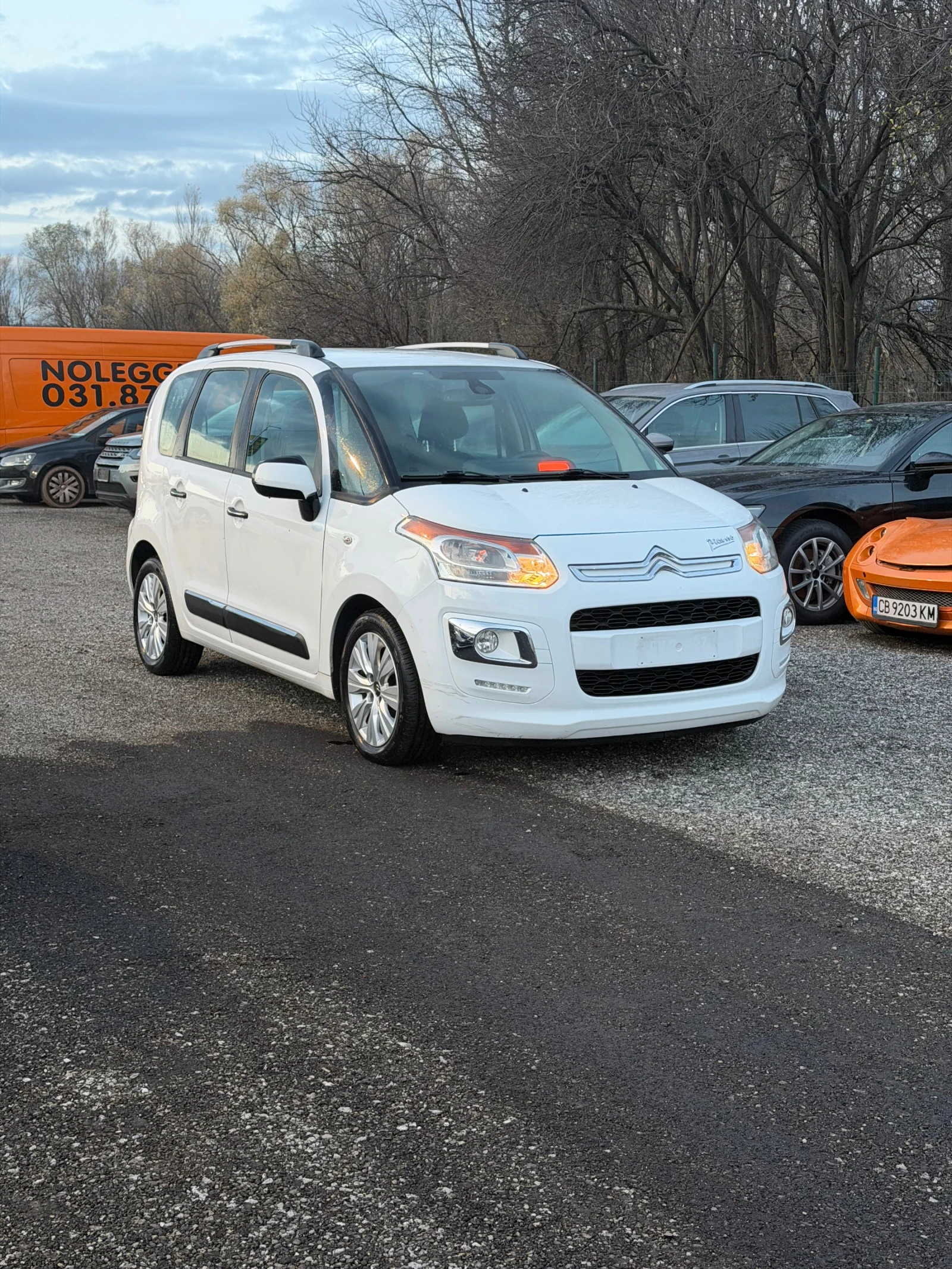 Citroen C3 Picasso 1.6 HDi EXCLUSIVE, КЛИМАТРОНИК, ПАРКТРОНИК - изображение 3