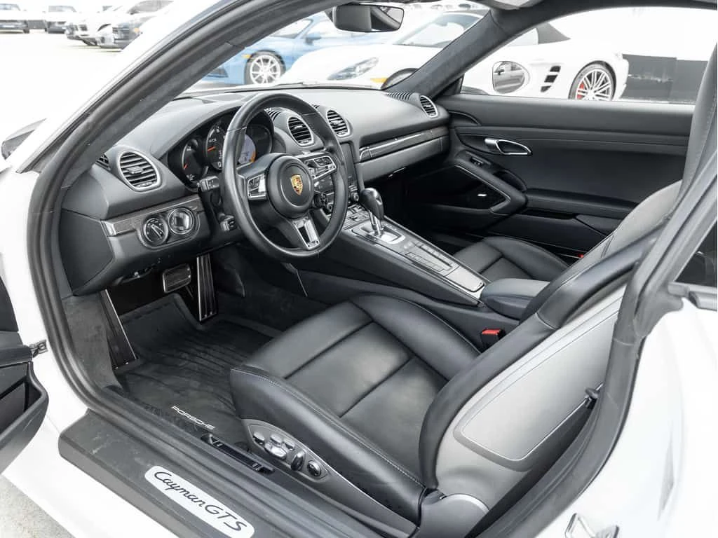 Porsche Cayman * GTS Coupe | Warranty Until November 2026 * CARFA, снимка 5 - Автомобили и джипове - 53975785