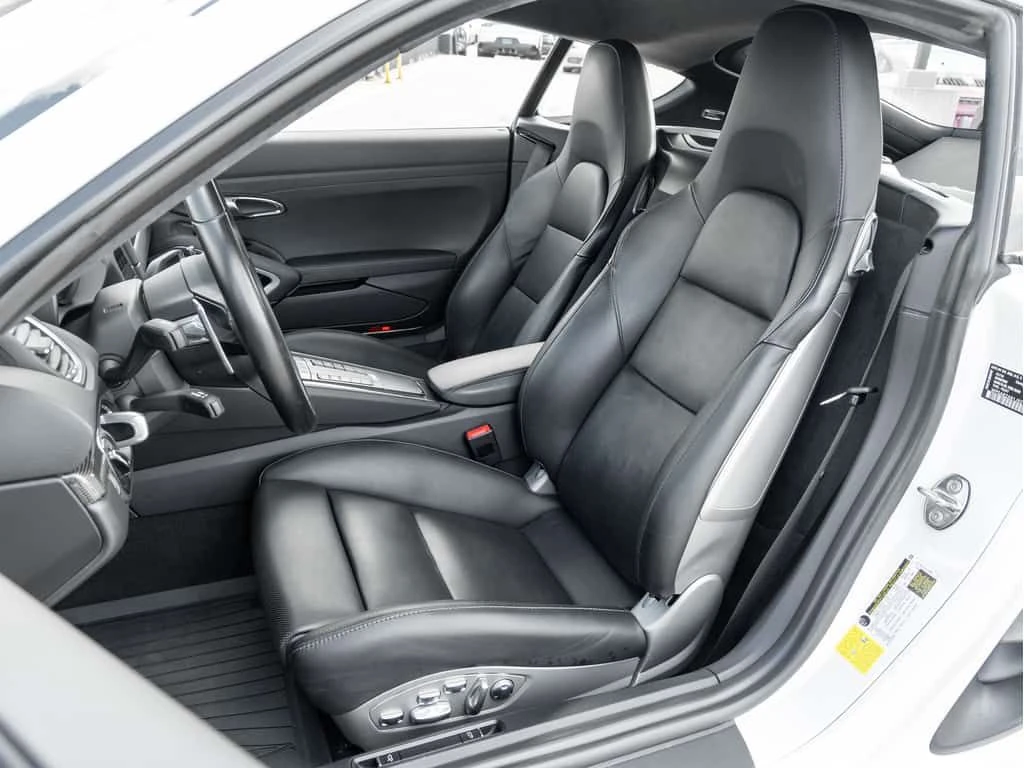 Porsche Cayman * GTS Coupe | Warranty Until November 2026 * CARFA, снимка 17 - Автомобили и джипове - 53975785