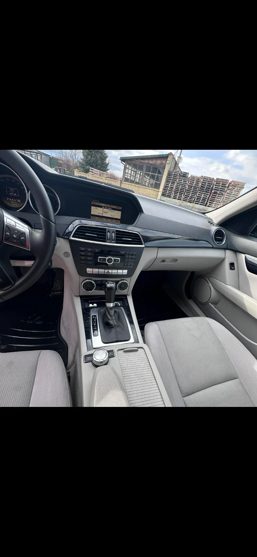 Mercedes-Benz C 220, снимка 12 - Автомобили и джипове - 54141494