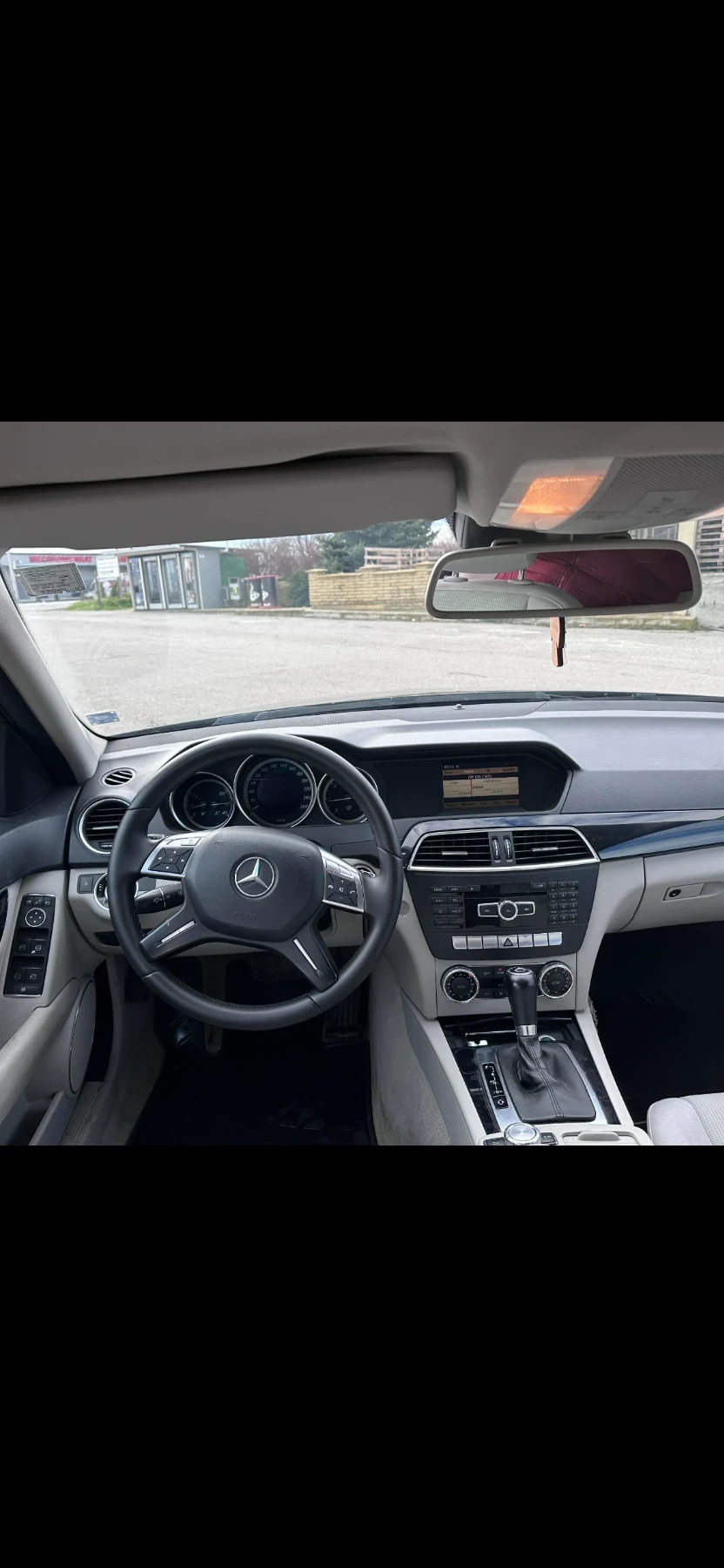Mercedes-Benz C 220, снимка 16 - Автомобили и джипове - 54141494