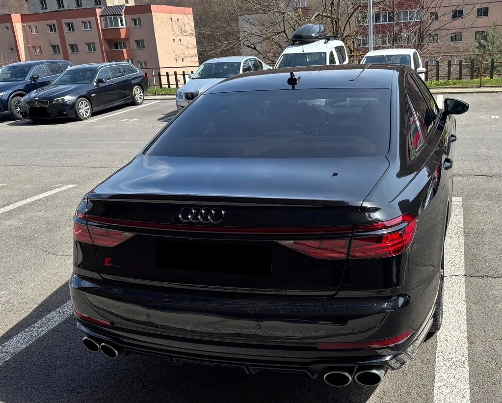 Audi S8 8-cylinder 4.0L, снимка 4 - Автомобили и джипове - 54250411