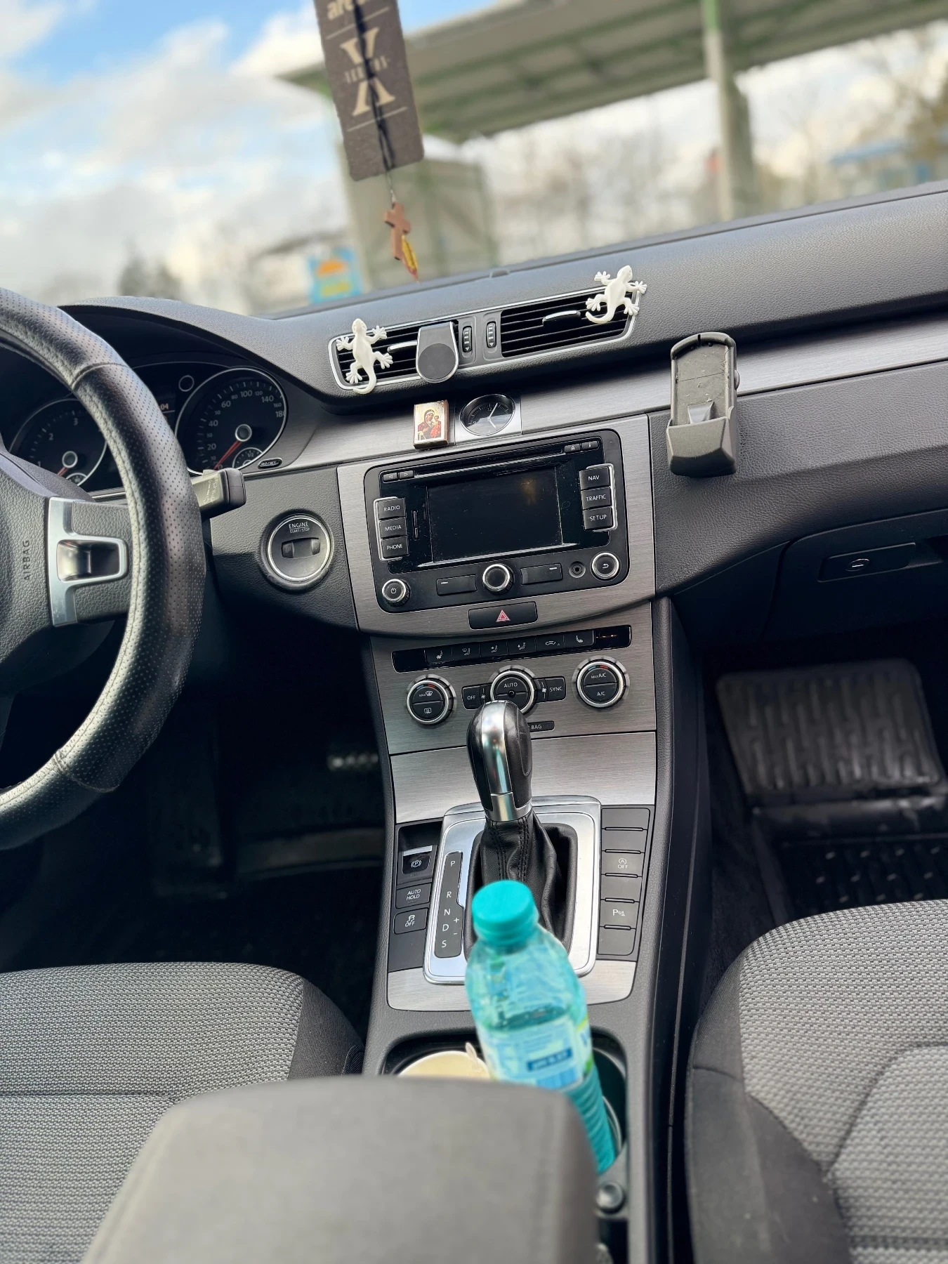 VW Passat 2.0TDI 140ks, снимка 8 - Автомобили и джипове - 54298083