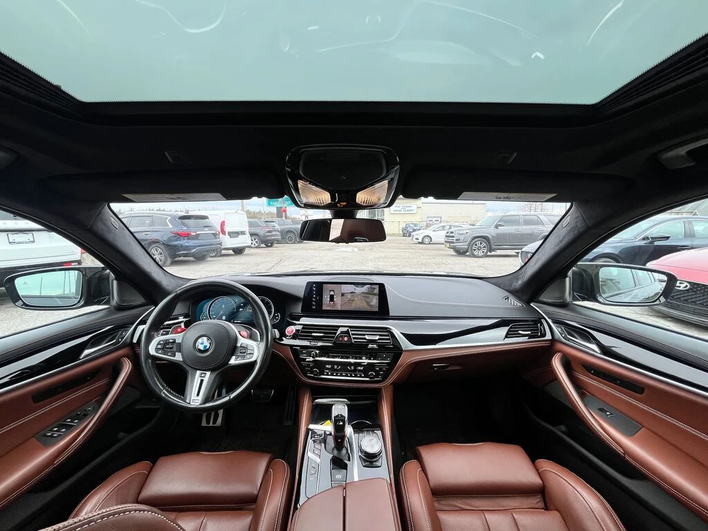 BMW M5 Competition AWD, снимка 4 - Автомобили и джипове - 54485792