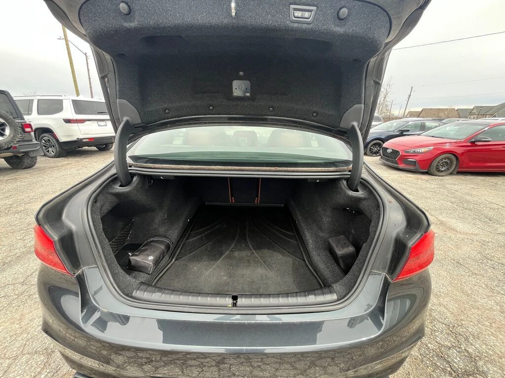 BMW M5 Competition AWD, снимка 12 - Автомобили и джипове - 54485792