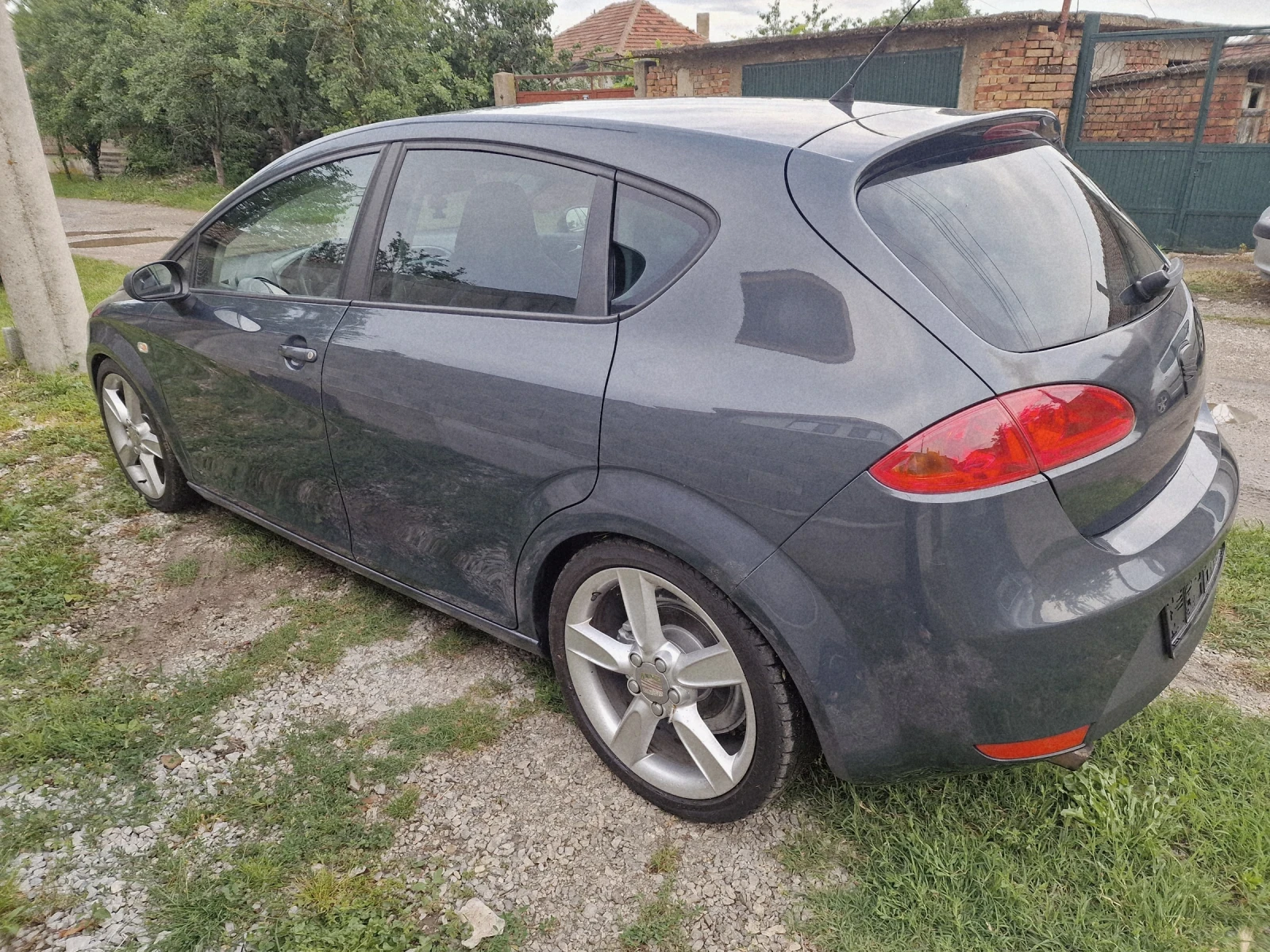 Seat Leon FR 2.0 TDI 170k.c., снимка 6 - Автомобили и джипове - 54806618