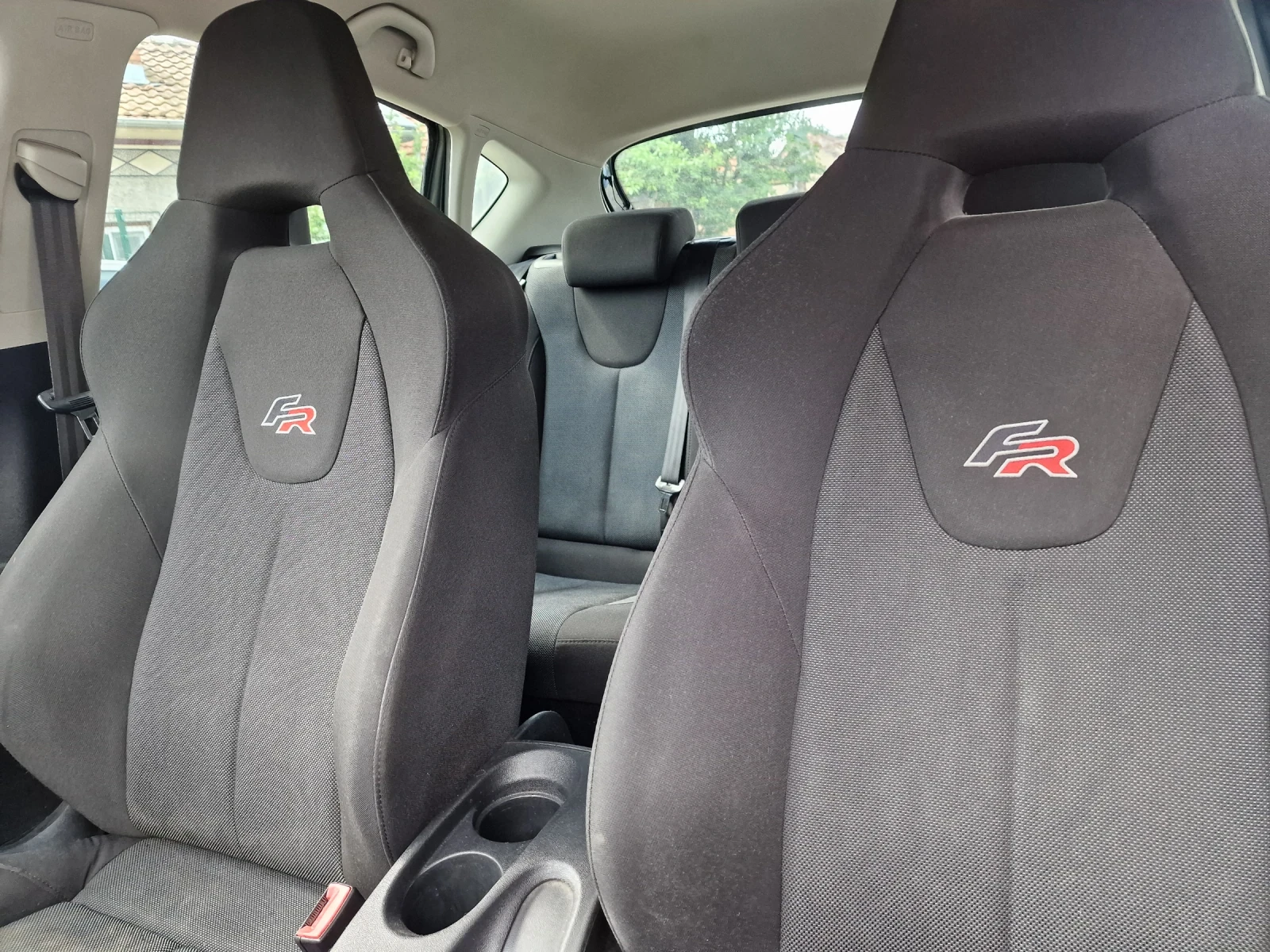 Seat Leon FR 2.0 TDI 170k.c., снимка 8 - Автомобили и джипове - 54806618