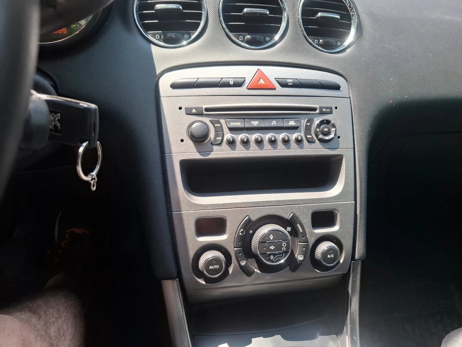 Peugeot 308 2.0 SW, снимка 3 - Автомобили и джипове - 54889881
