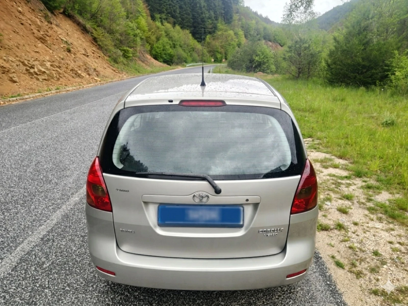 Toyota Corolla verso 2.0D4D, снимка 4 - Автомобили и джипове - 55094943