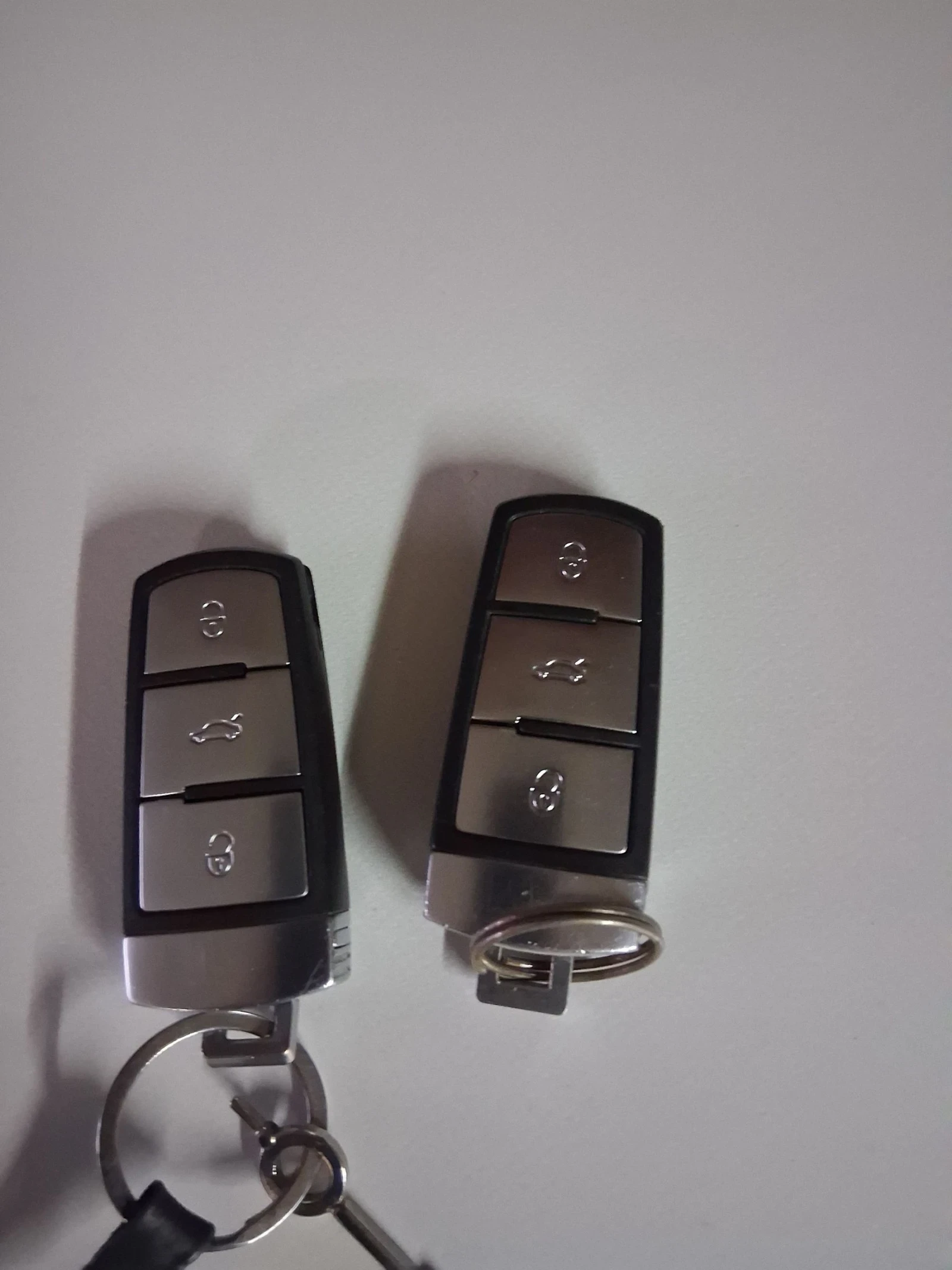 VW Passat 2.0 ТДИ 140 КС, снимка 5 - Автомобили и джипове - 55136131
