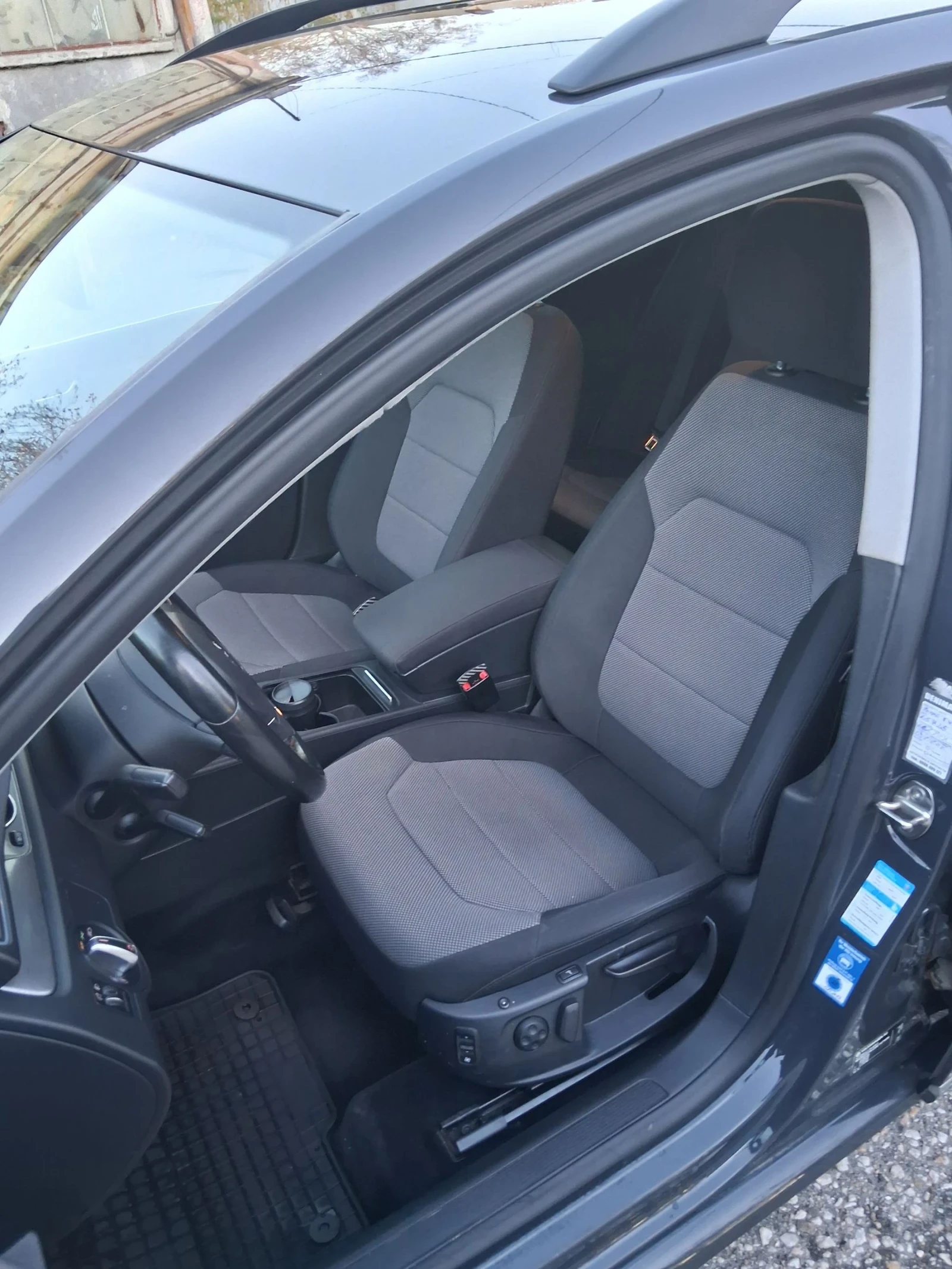 VW Passat 2.0 ТДИ 140 КС, снимка 10 - Автомобили и джипове - 55136131