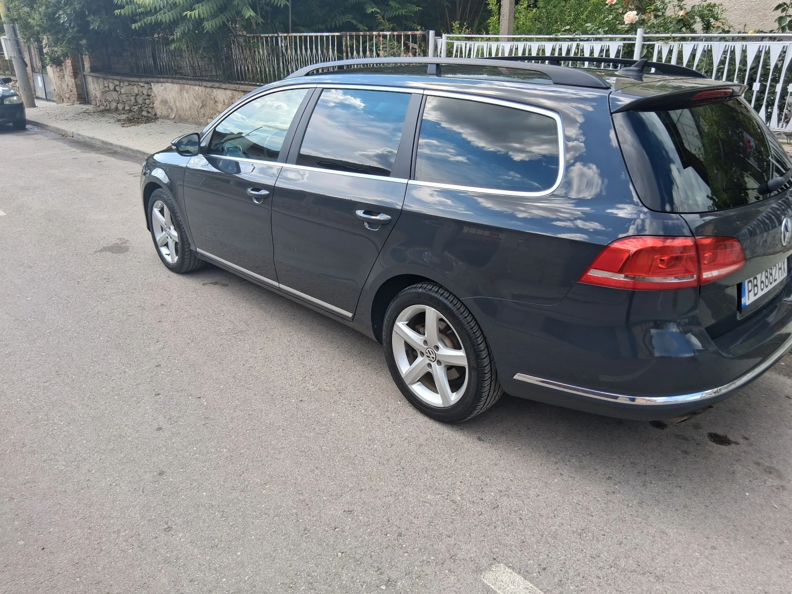 VW Passat 2.0 ТДИ 140 КС, снимка 3 - Автомобили и джипове - 55136131