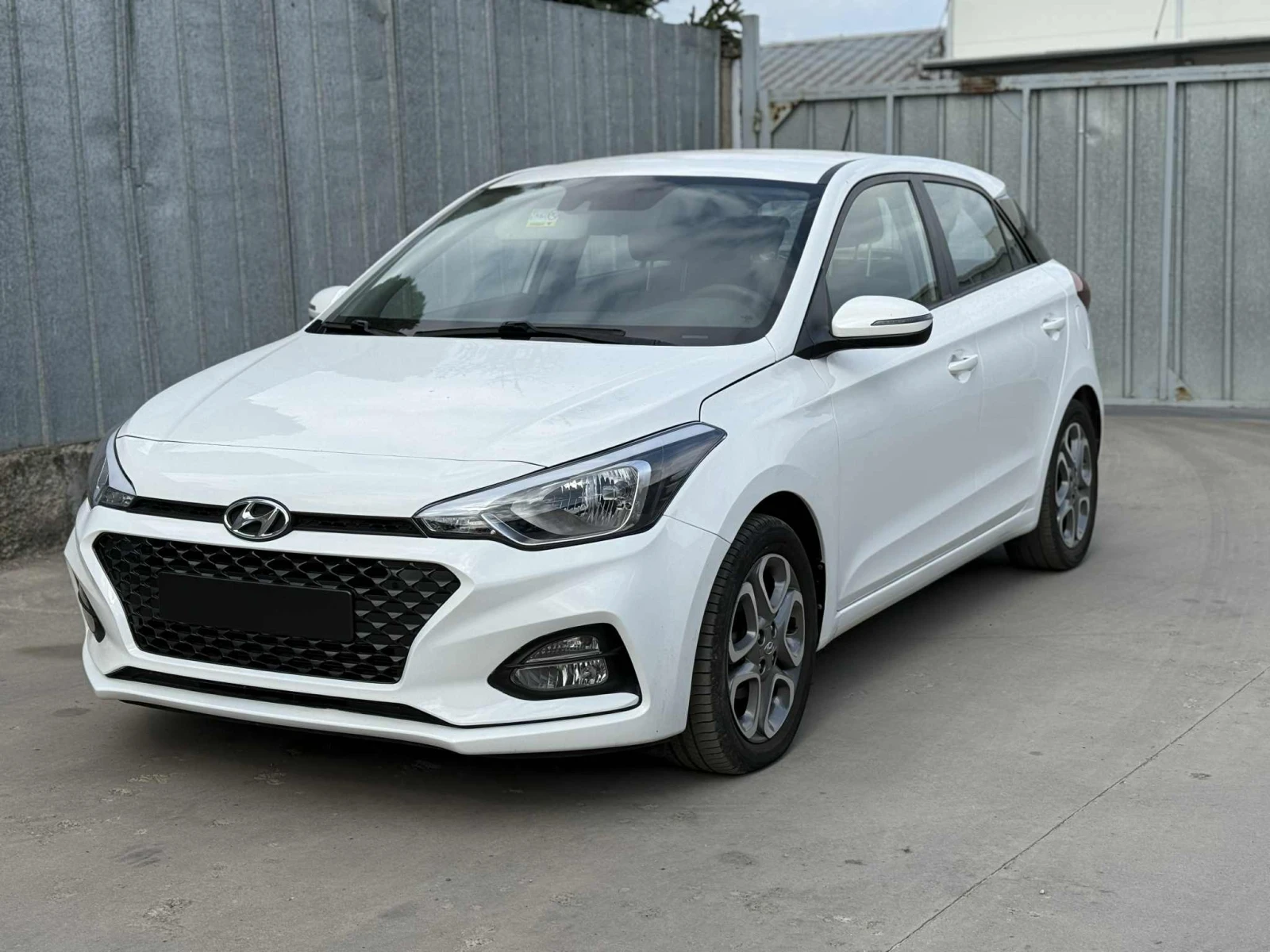 Hyundai I20 1.2i EURO 6D //НА ЧАСТИ