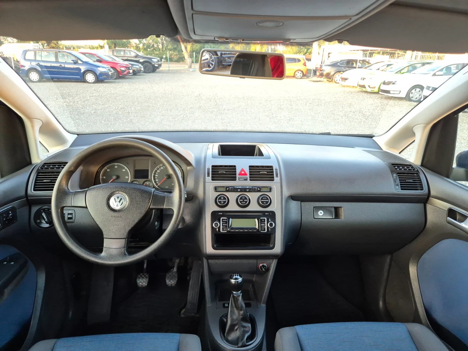 VW Touran 1.9TDI 90к.с., снимка 11 - Автомобили и джипове - 55867622