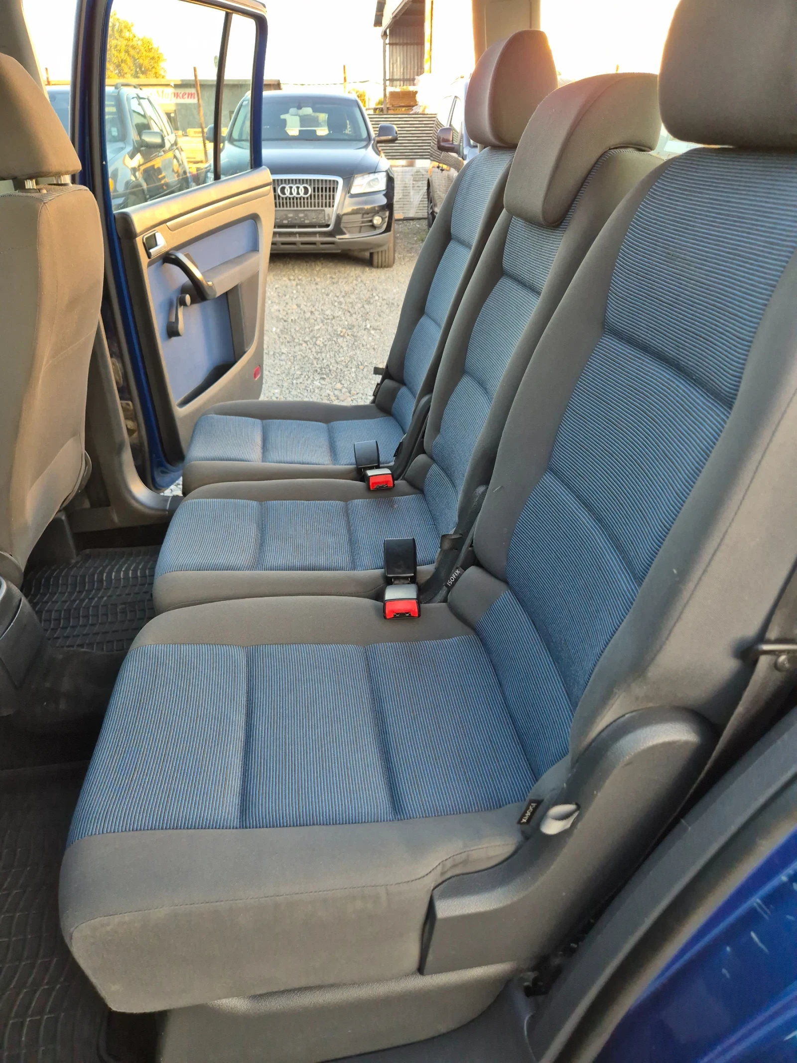 VW Touran 1.9TDI 90к.с., снимка 9 - Автомобили и джипове - 55867622