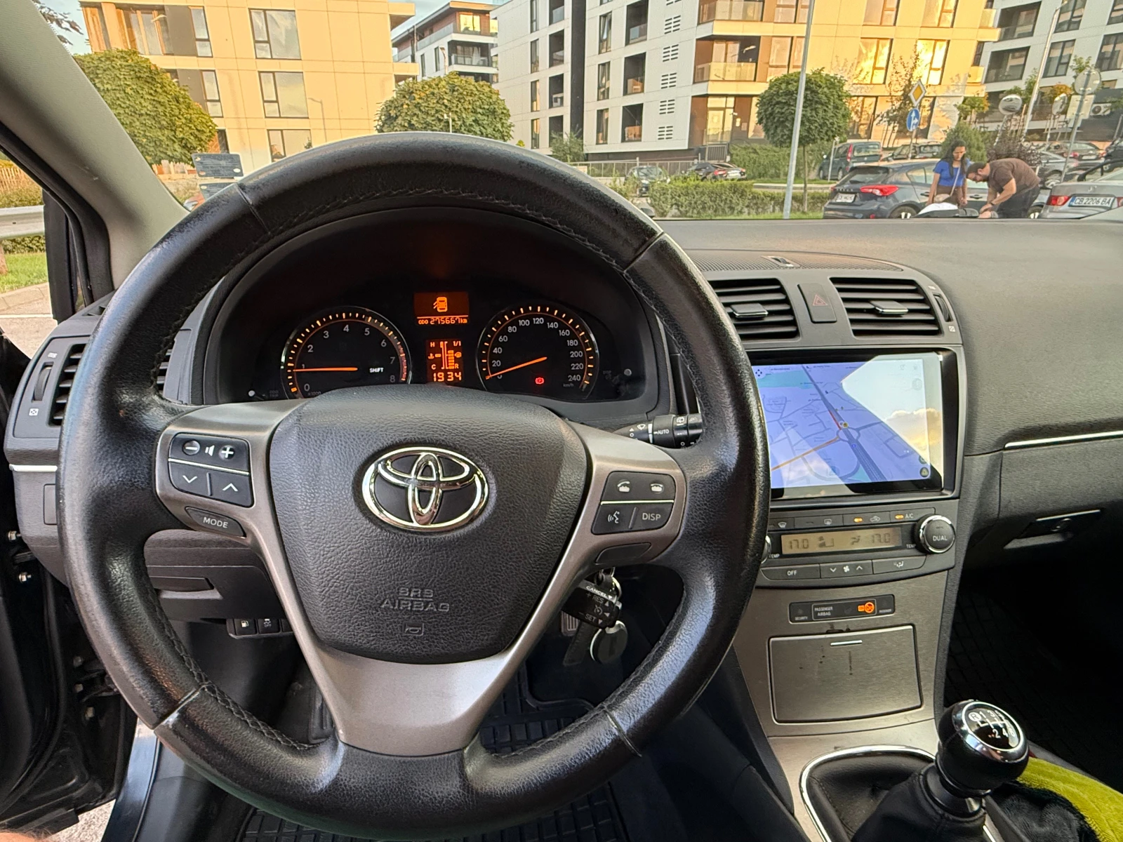 Toyota Avensis 1.8 147к.с., снимка 12 - Автомобили и джипове - 55904920