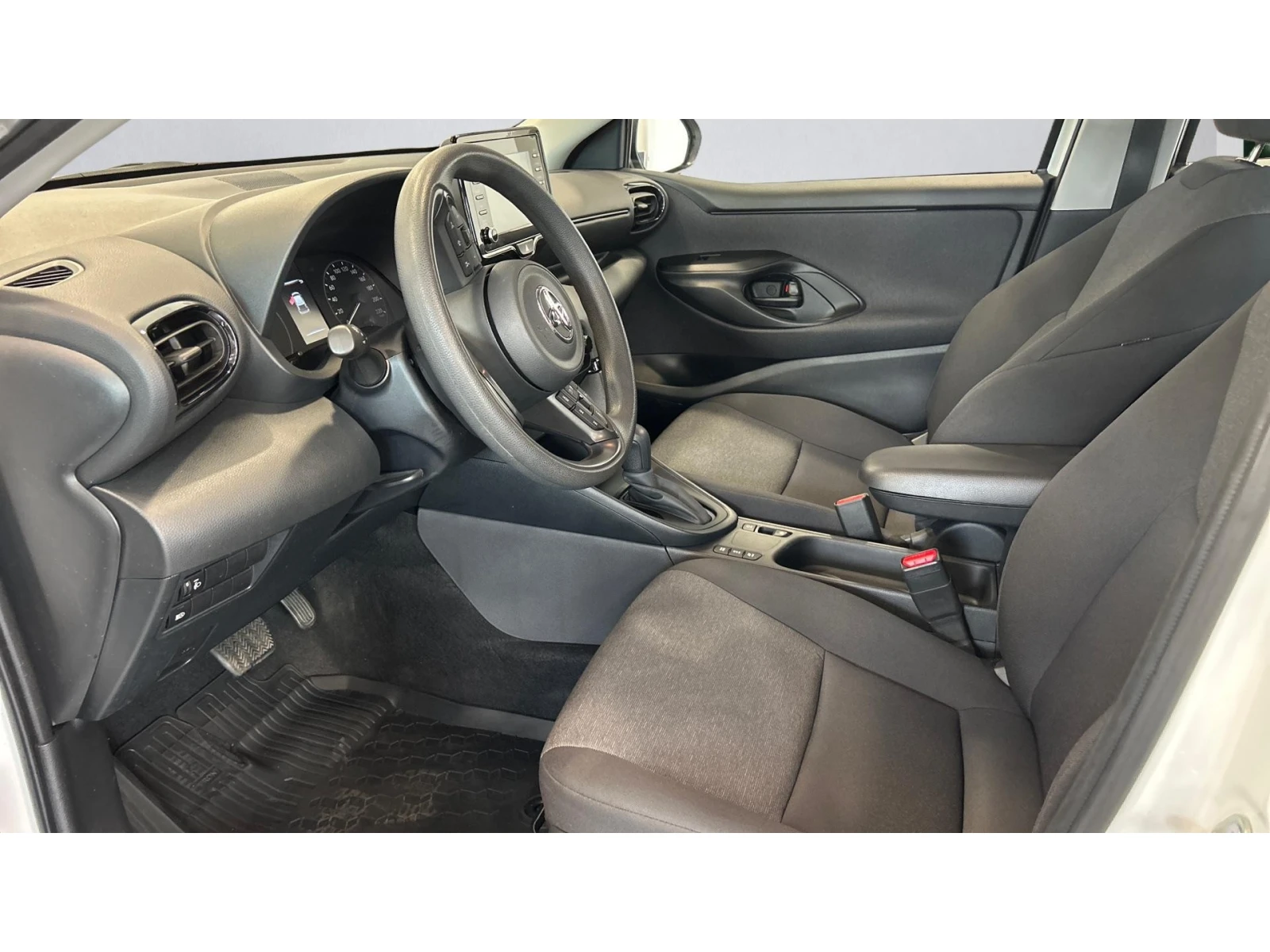 Toyota Yaris ������� ������ �� 200   | Mobile.bg � ����������� 12