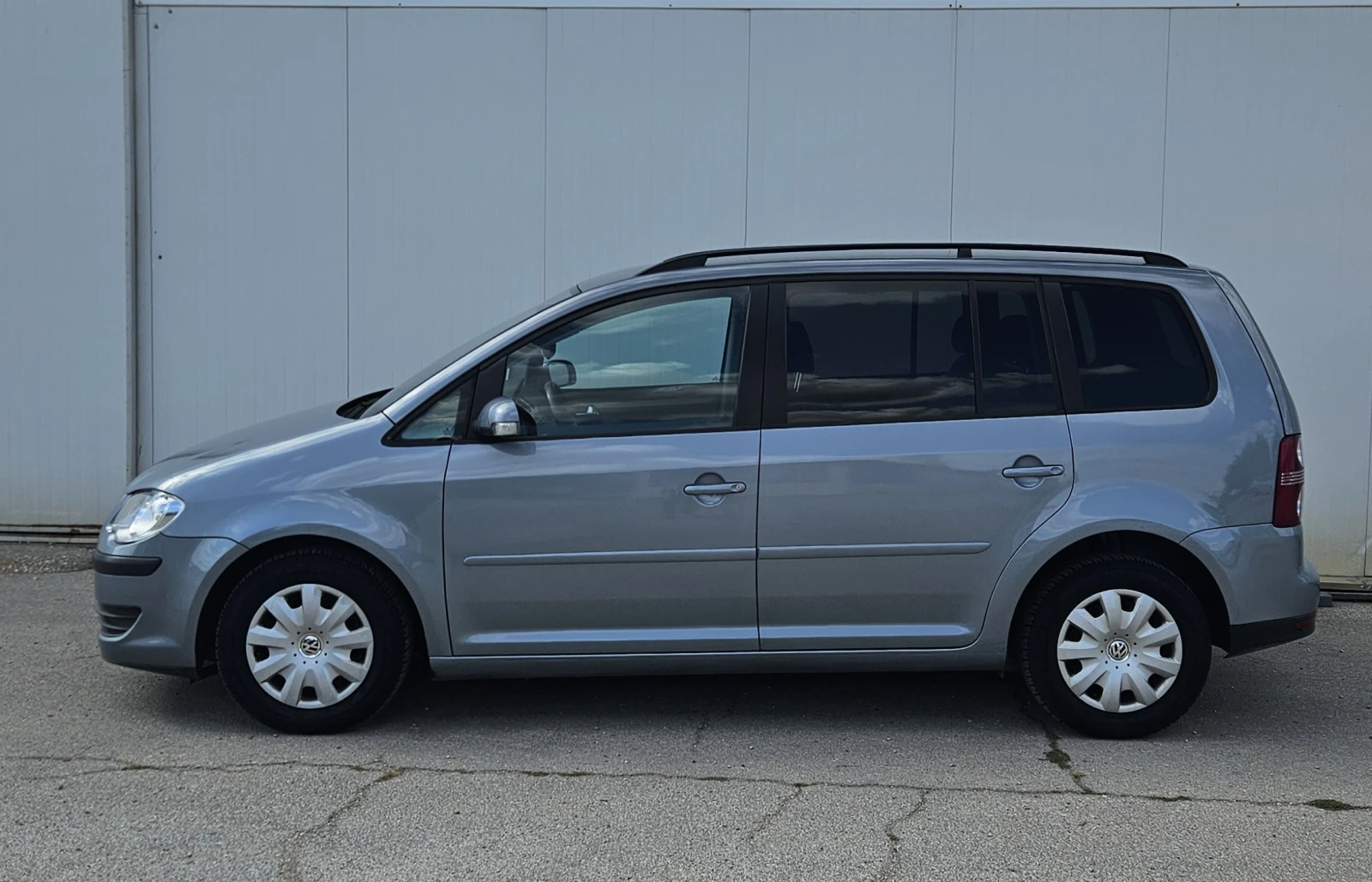 VW Touran 1.9 TDI* 6 СКОРОСТИ* , снимка 4 - Автомобили и джипове - 56246937