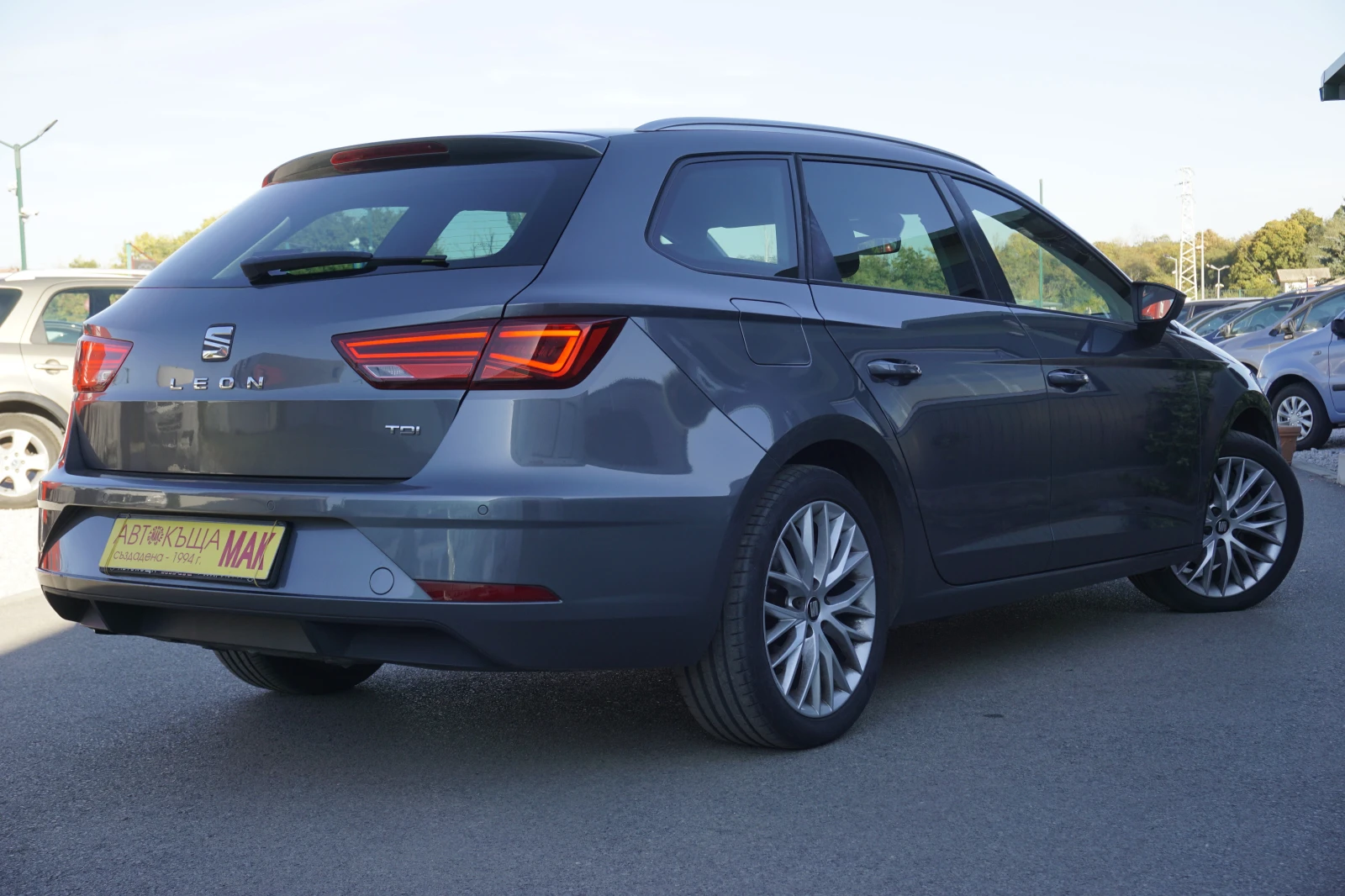 Seat Leon 1.6/Автомат/Facelift, снимка 6 - Автомобили и джипове - 56361616