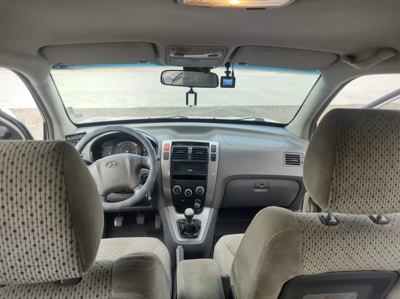 Hyundai Tucson, снимка 10 - Автомобили и джипове - 47798749