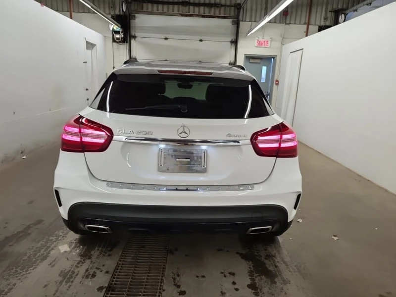 Mercedes-Benz GLA 250 * CARFAX * ЦЕНА ДО БЪЛГАРИЯ, снимка 5 - Автомобили и джипове - 52708456