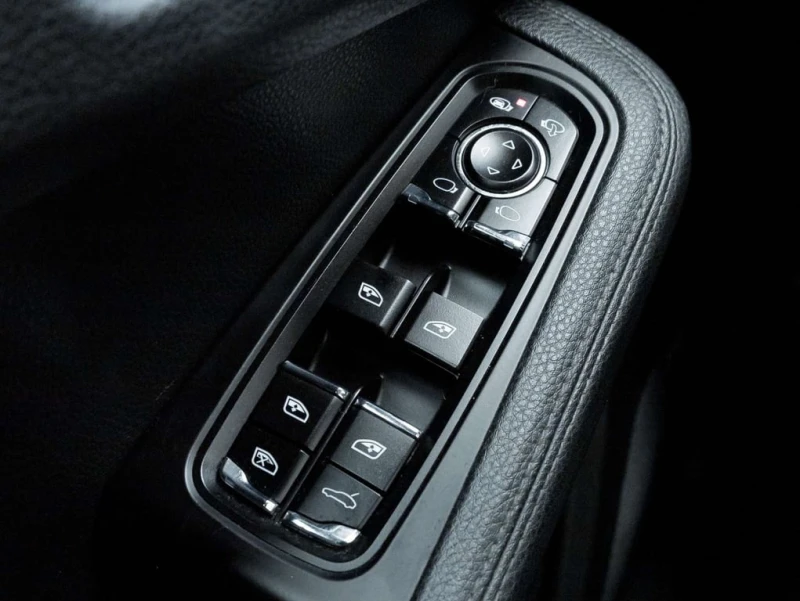 Porsche Macan * S * CARFAX * ЦЕНА ДО БГ, снимка 16 - Автомобили и джипове - 53263802