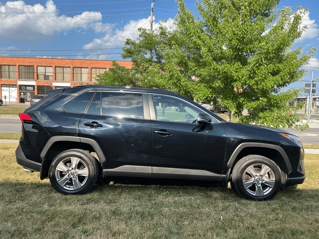 Toyota Rav4 / XLE / AWD / CARFAX / ОПЦИЯ ЗА ФИНАНСИРАНЕ /, снимка 4 - Автомобили и джипове - 53298873