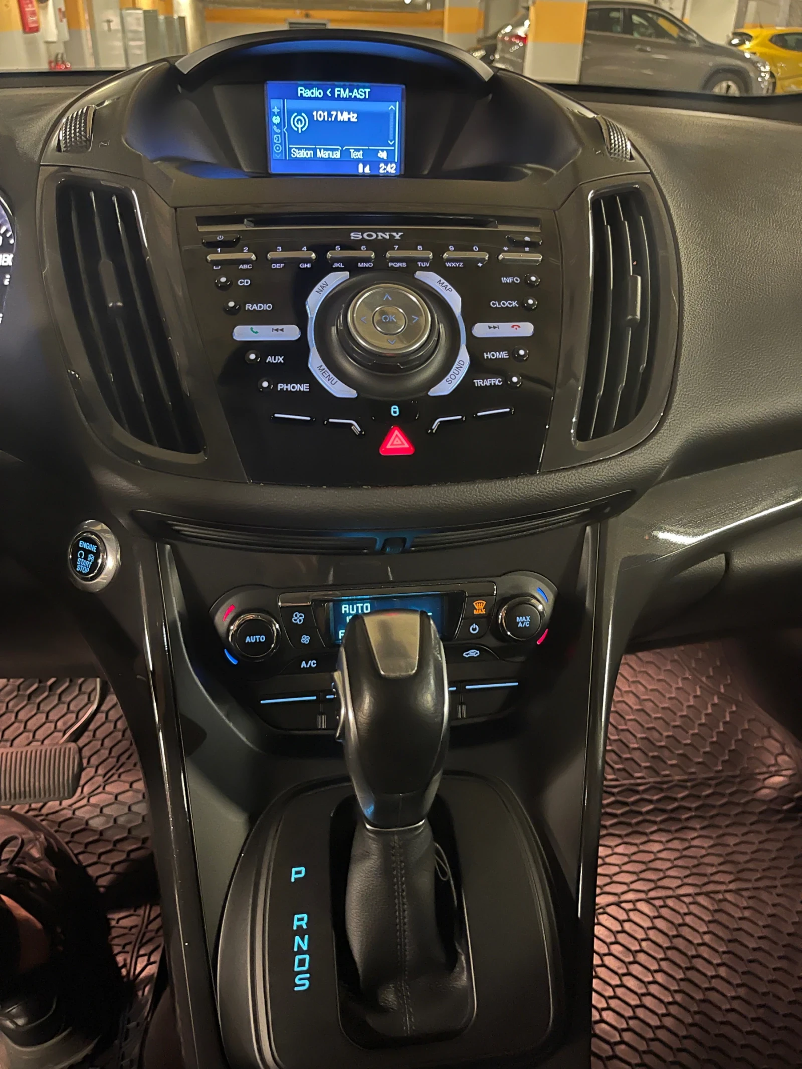 Ford Kuga 2.0 4x4 Titanium - изображение 6