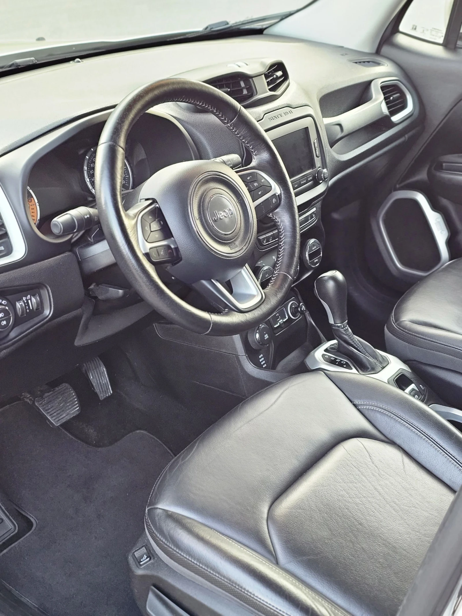 Jeep Renegade 1.4т 170к.с 4х4 LIMITED Avtomat Bi Xenon Koja  - изображение 8