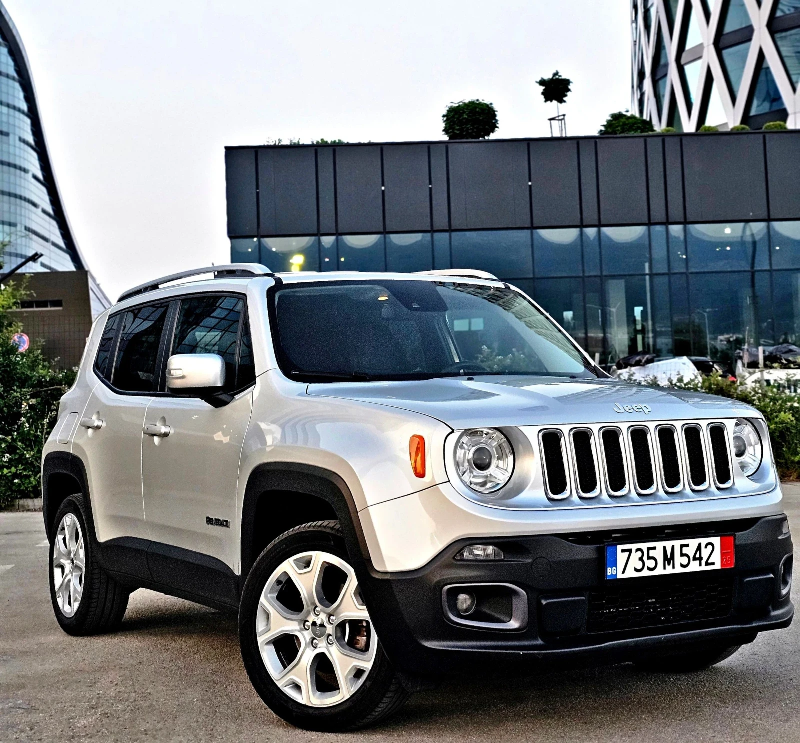 Jeep Renegade 1.4т 170к.с 4х4 LIMITED Avtomat Bi Xenon Koja  - изображение 2