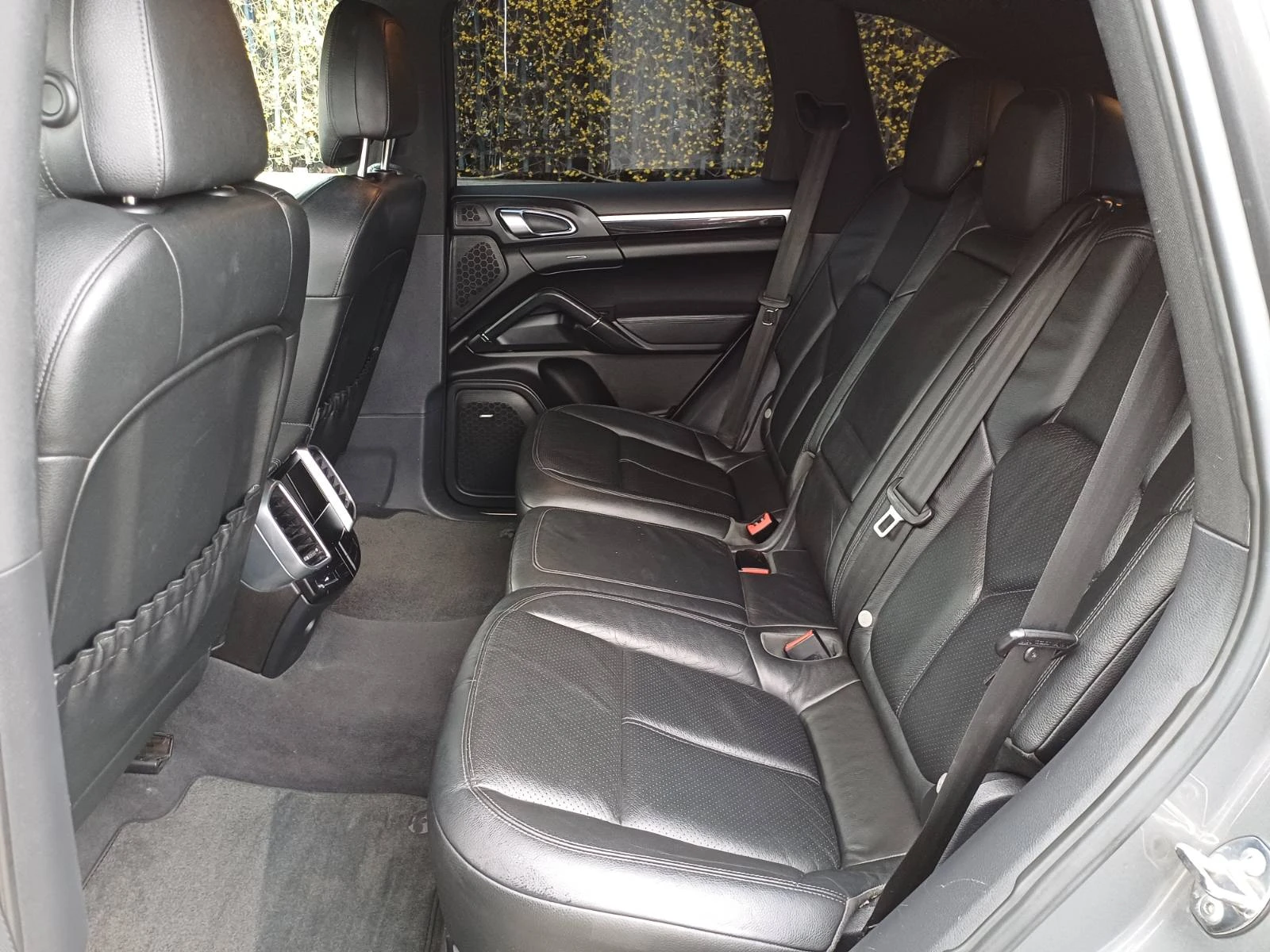 Porsche Cayenne S 4.8 BOSE, снимка 14 - Автомобили и джипове - 53976202