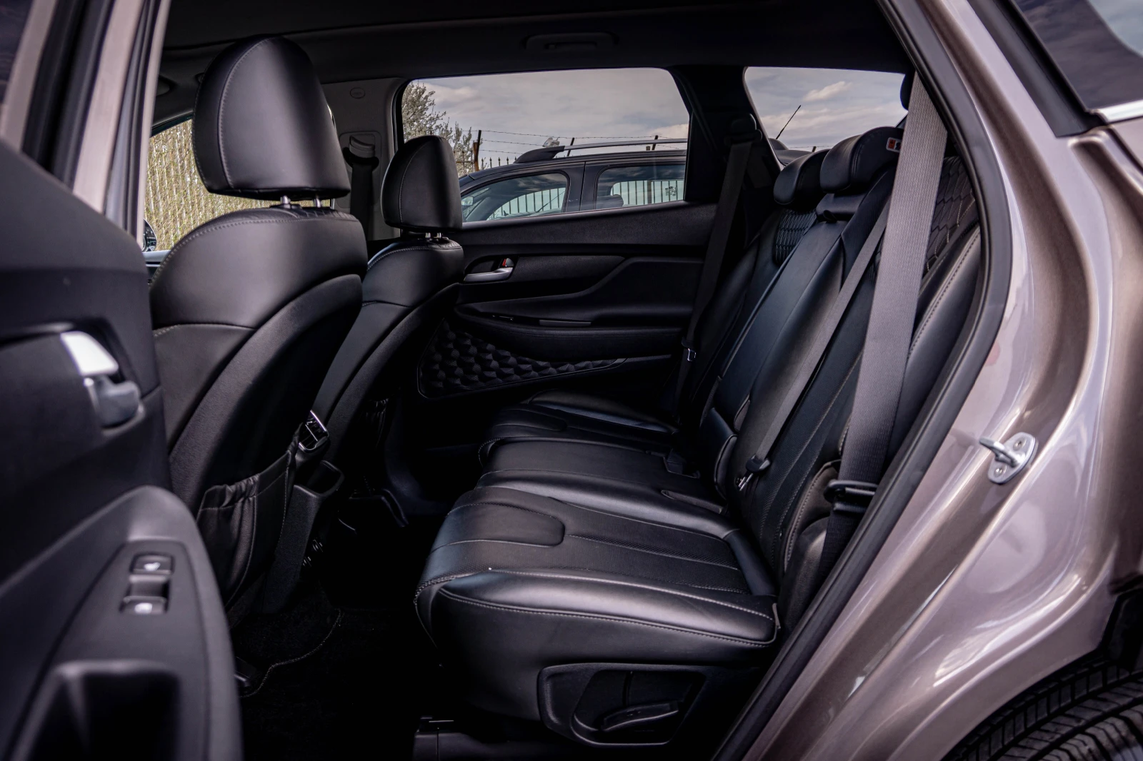 Hyundai Santa fe 2.0CRDI-4WD-HTRAC-6М.ГАР.РЕАЛНИ КМ., снимка 12 - Автомобили и джипове - 54134531