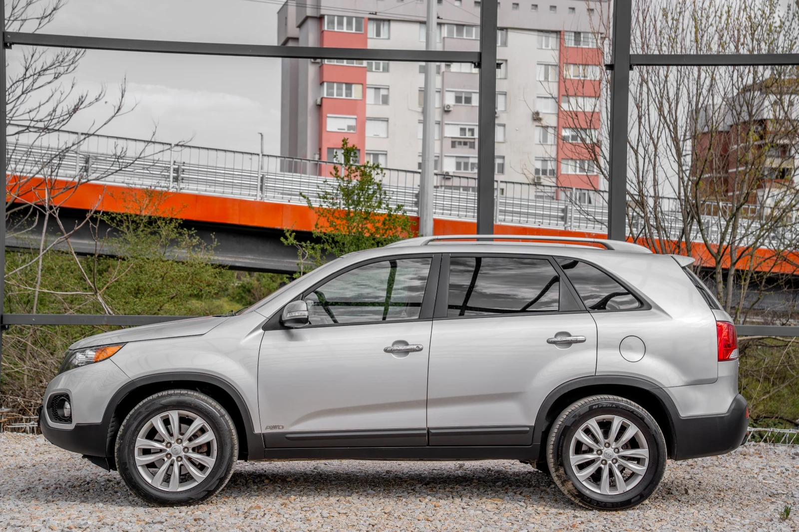 Kia Sorento 2.2CRDI Фейслифт, снимка 4 - Автомобили и джипове - 54561886