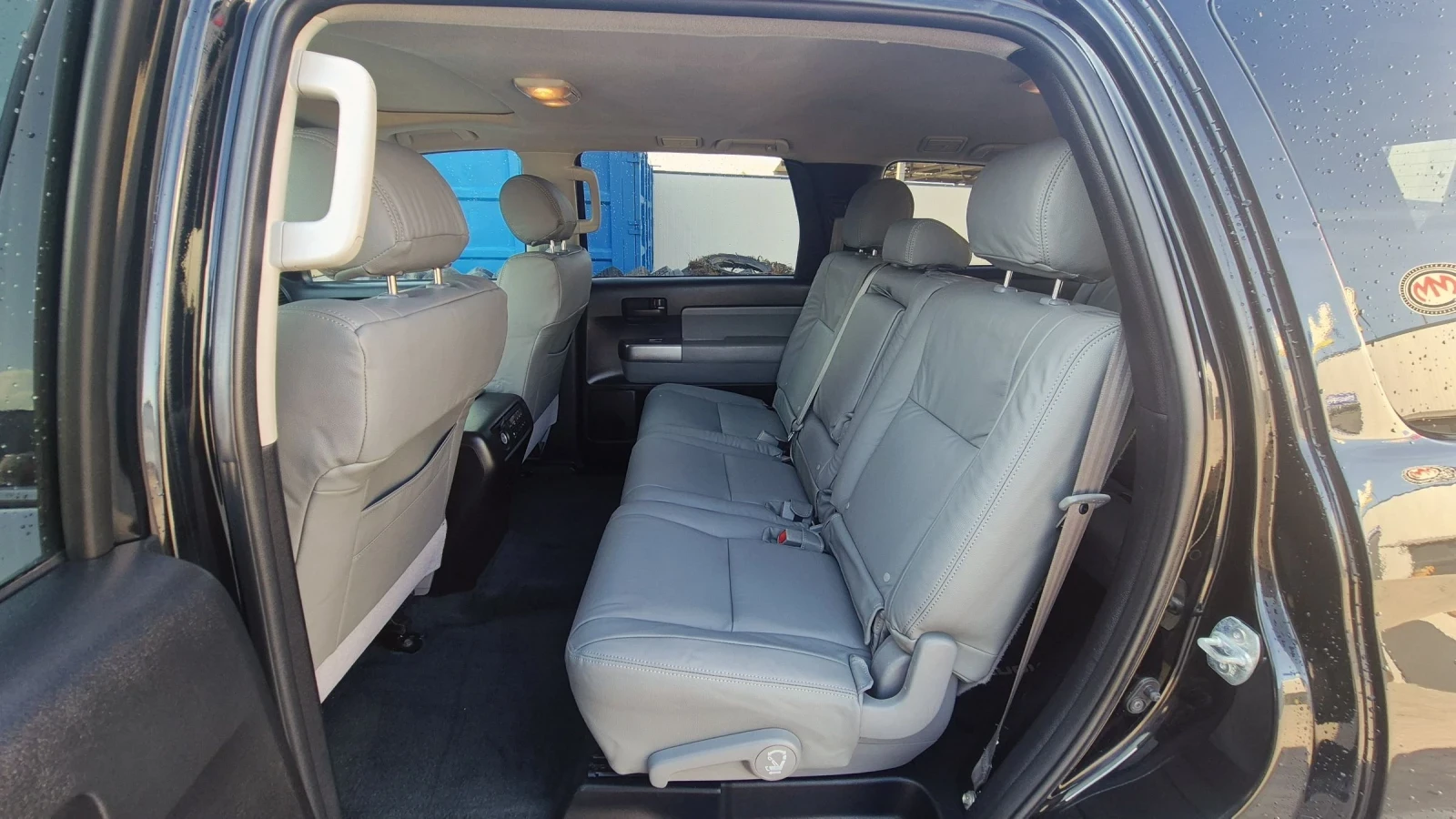 Toyota Sequoia, снимка 9 - Автомобили и джипове - 54662429