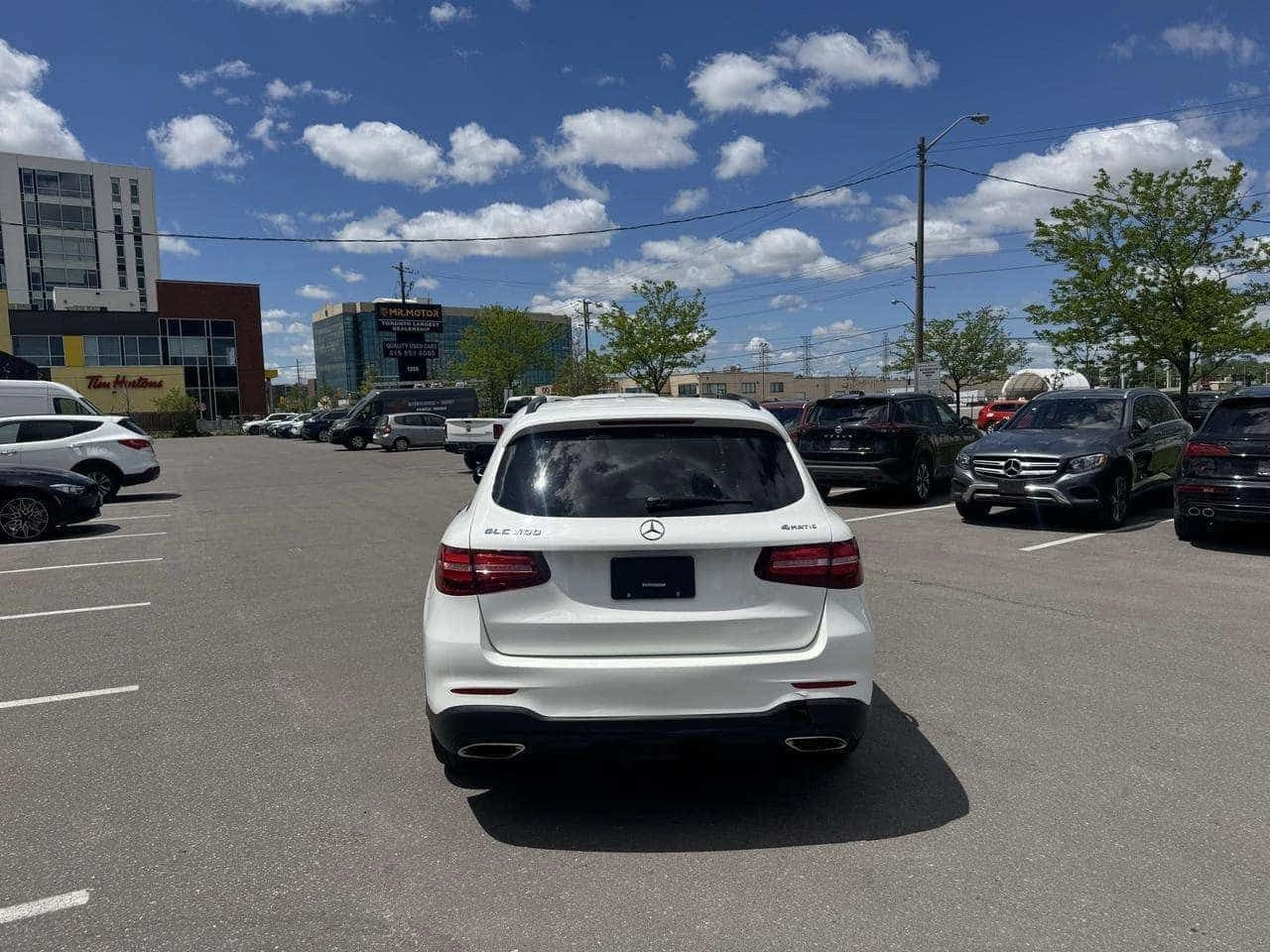 Mercedes-Benz GLC * 300 AMG PKG 4MATIC LEATHER PAN/ROOF NAVI CAMERA , снимка 8 - Автомобили и джипове - 54915652