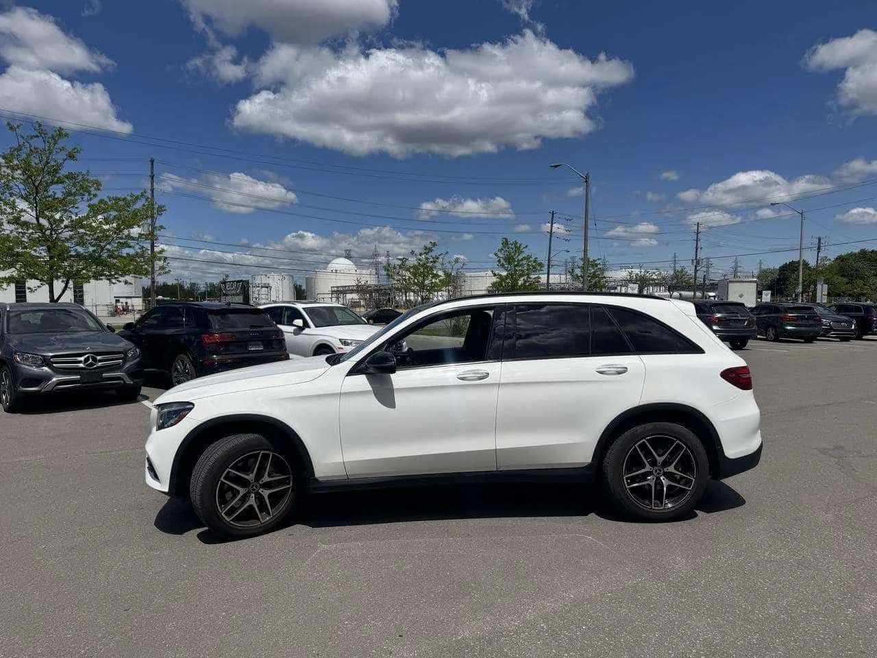 Mercedes-Benz GLC * 300 AMG PKG 4MATIC LEATHER PAN/ROOF NAVI CAMERA , снимка 7 - Автомобили и джипове - 54915652