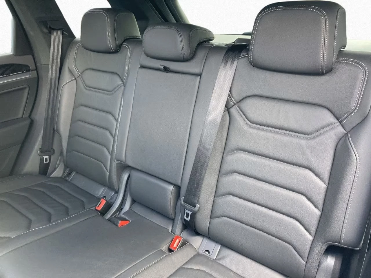 VW Touareg 3.0 TDI 4MOTION R-LINE PANORAMA CAMERA IQ.DRIVE , снимка 13 - Автомобили и джипове - 55222435