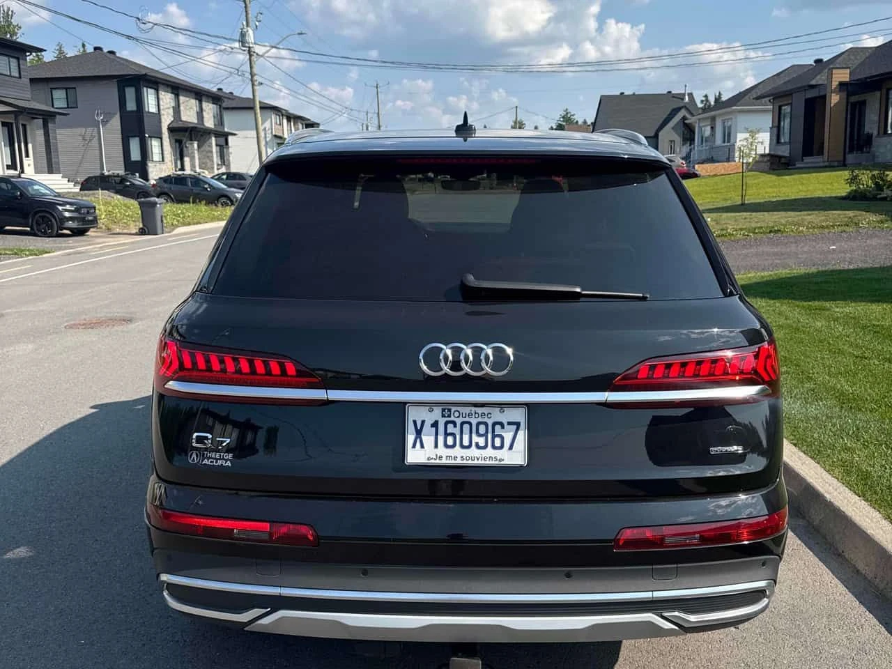 Audi Q7 * Komfort * CARFAX * БЕЗ ПЪРВОНАЧАЛНА ВНОСКА, снимка 4 - Автомобили и джипове - 55226131